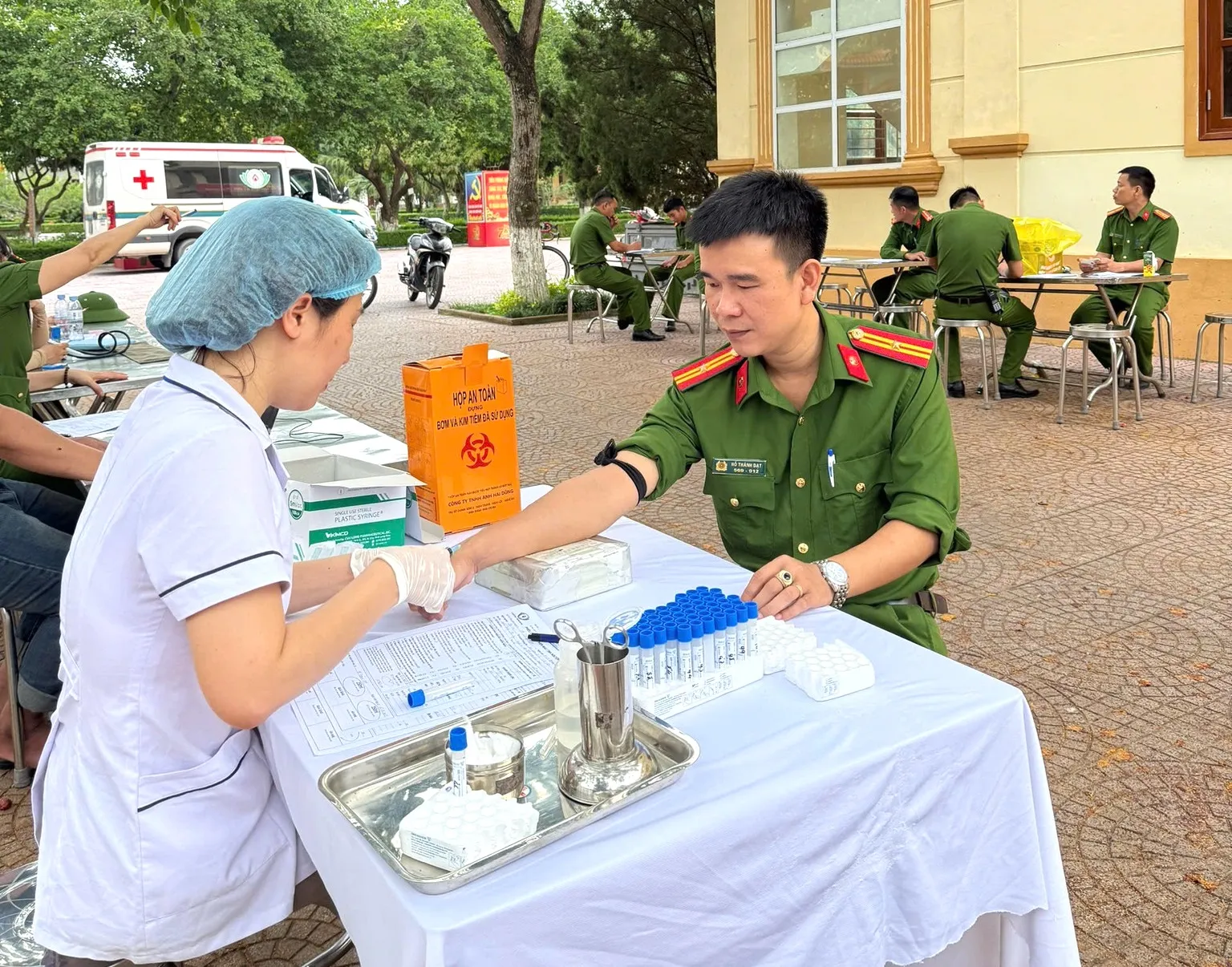 Nguồn dự trữ cạn kiệt, bệnh nhân mòn mỏi chờ máu để điều trị ảnh 13