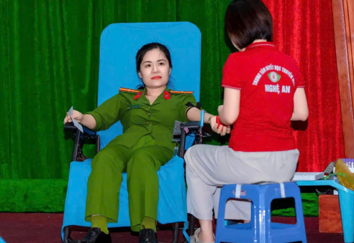Nguồn dự trữ cạn kiệt, bệnh nhân mòn mỏi chờ máu để điều trị ảnh 14