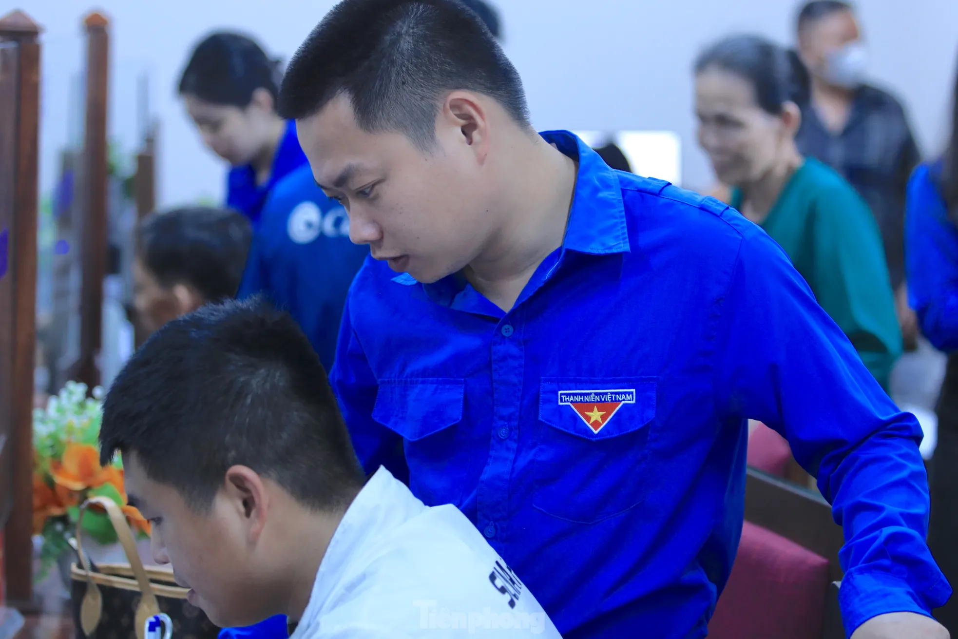 'Ai cũng vui vẻ vì thủ tục được giải quyết nhanh gọn' ảnh 11