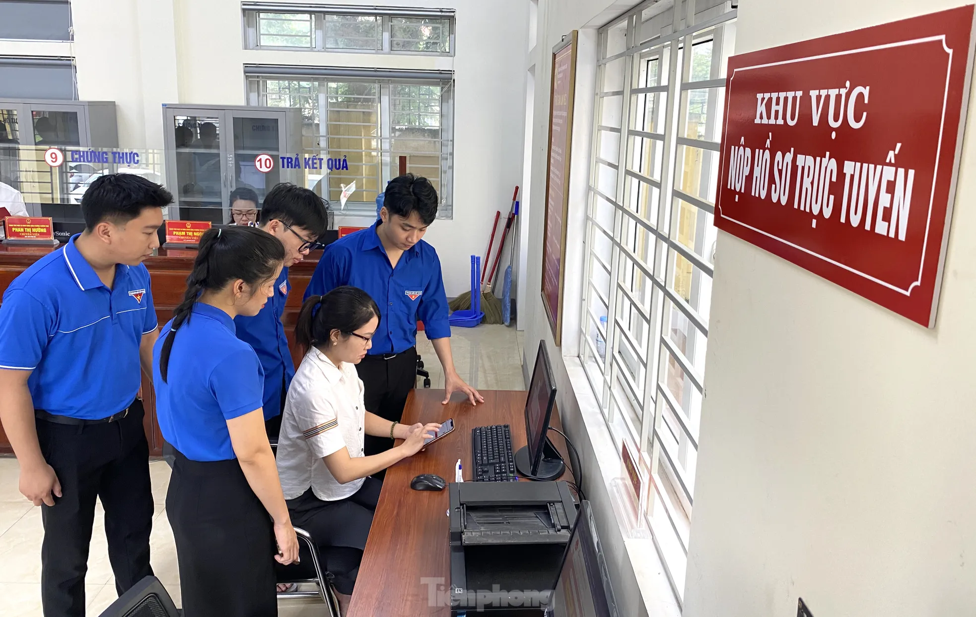 'Ai cũng vui vẻ vì thủ tục được giải quyết nhanh gọn' ảnh 8