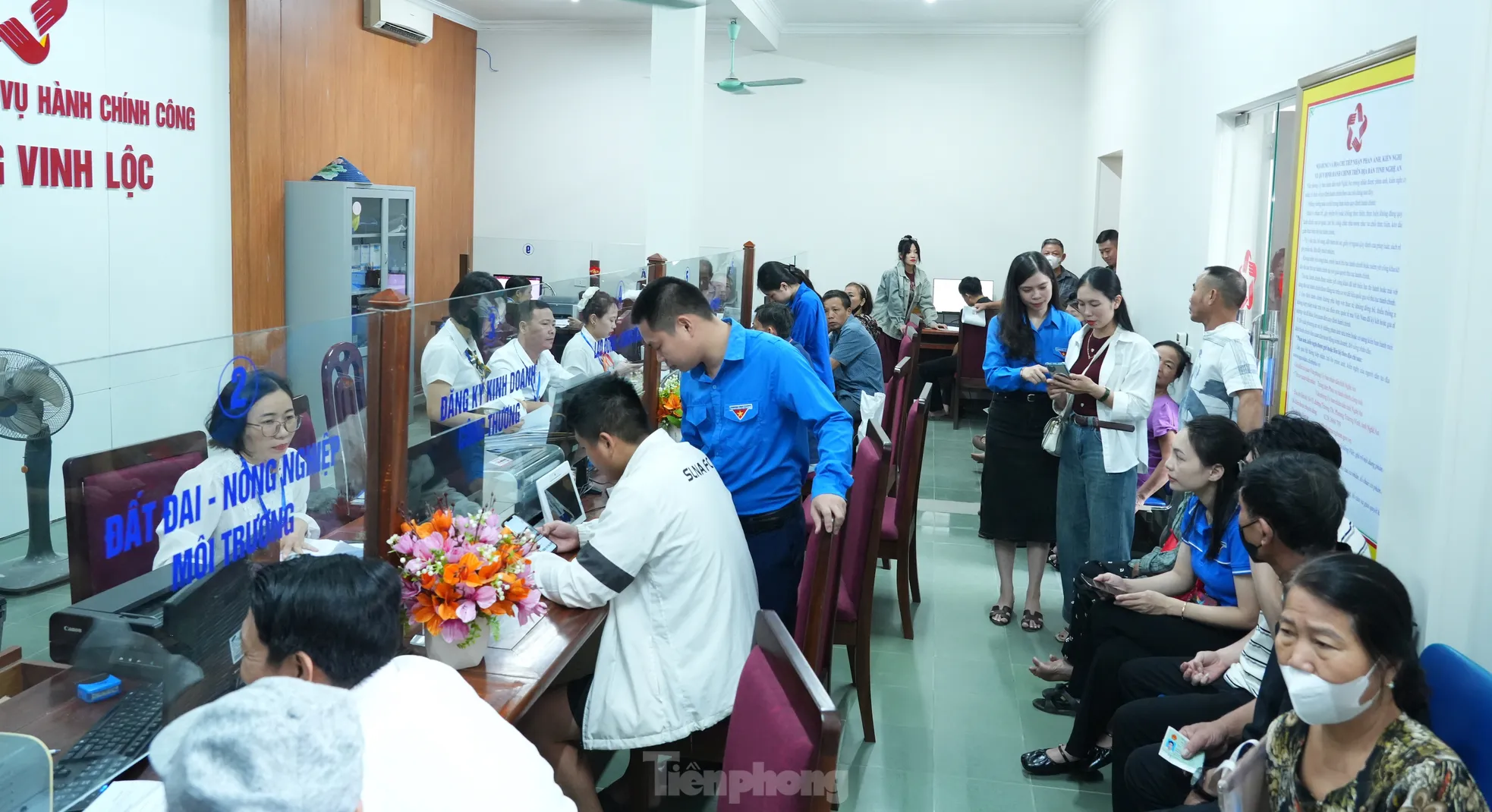 'Ai cũng vui vẻ vì thủ tục được giải quyết nhanh gọn' ảnh 9