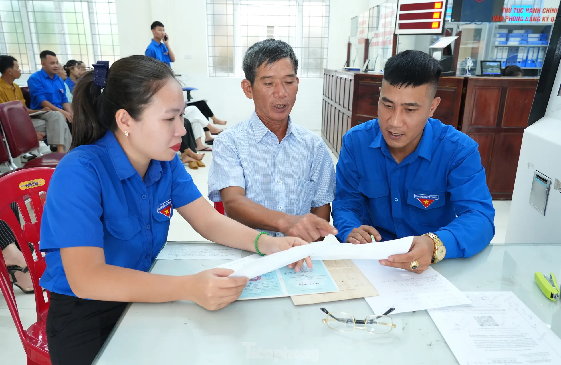 'Ai cũng vui vẻ vì thủ tục được giải quyết nhanh gọn' ảnh 15