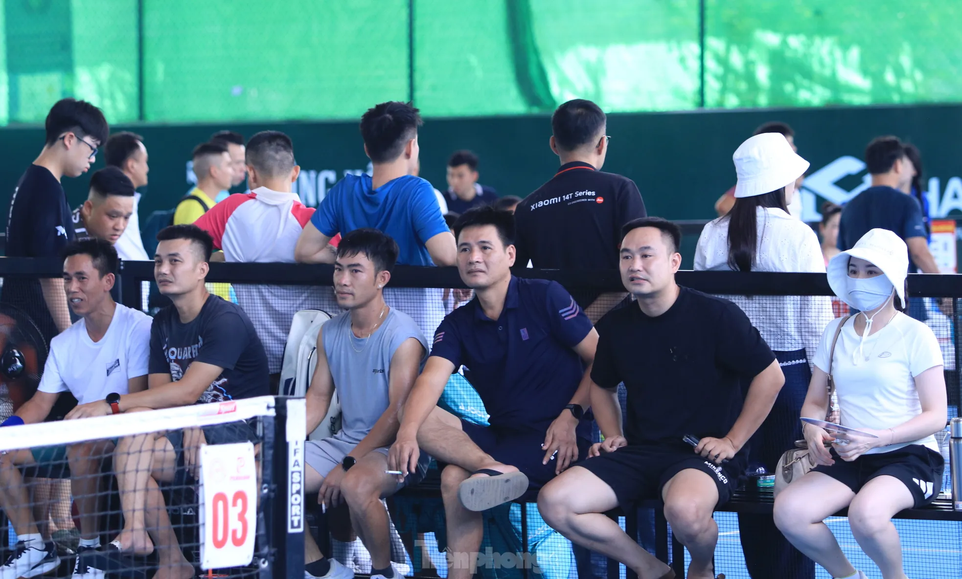 Khoảnh khắc gay cấn trong loạt trận tranh tài Giải Pickleball 'Quạt mát trao em - Ươm mầm tri thức' ảnh 5