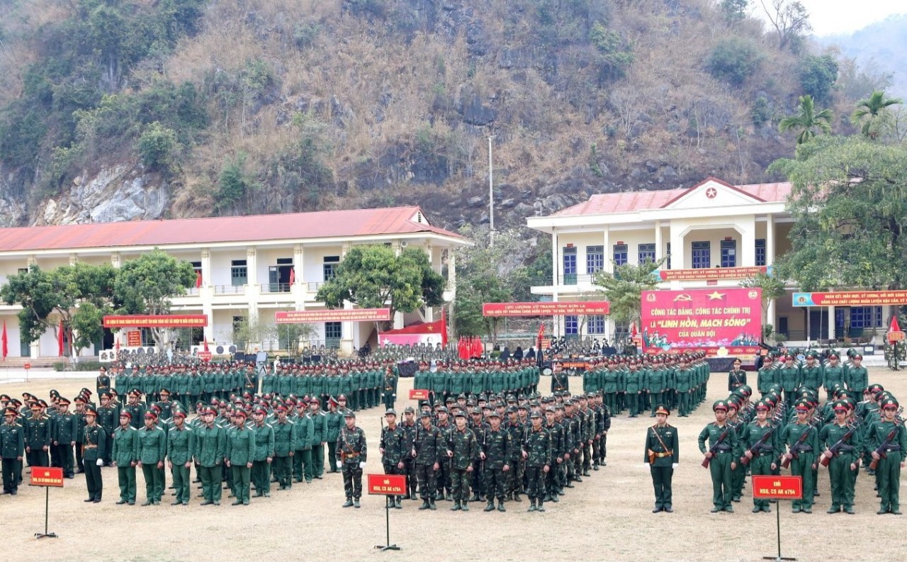 Lực lượng vũ trang Sơn La ra quân huấn luyện với tinh thần ‘thần tốc, quyết thắng’ ảnh 1