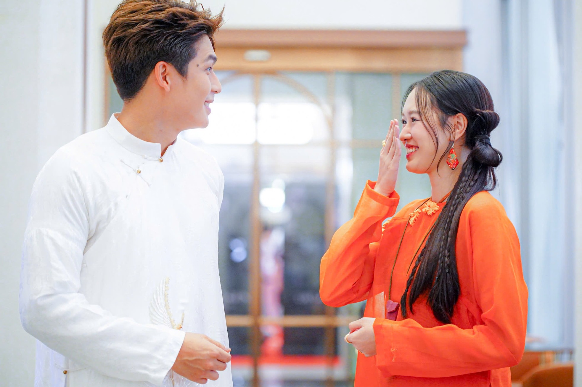 Vợ diễn viên Anh Đức: 'Tôi không nói chuyện với ai trên phim trường' ảnh 3