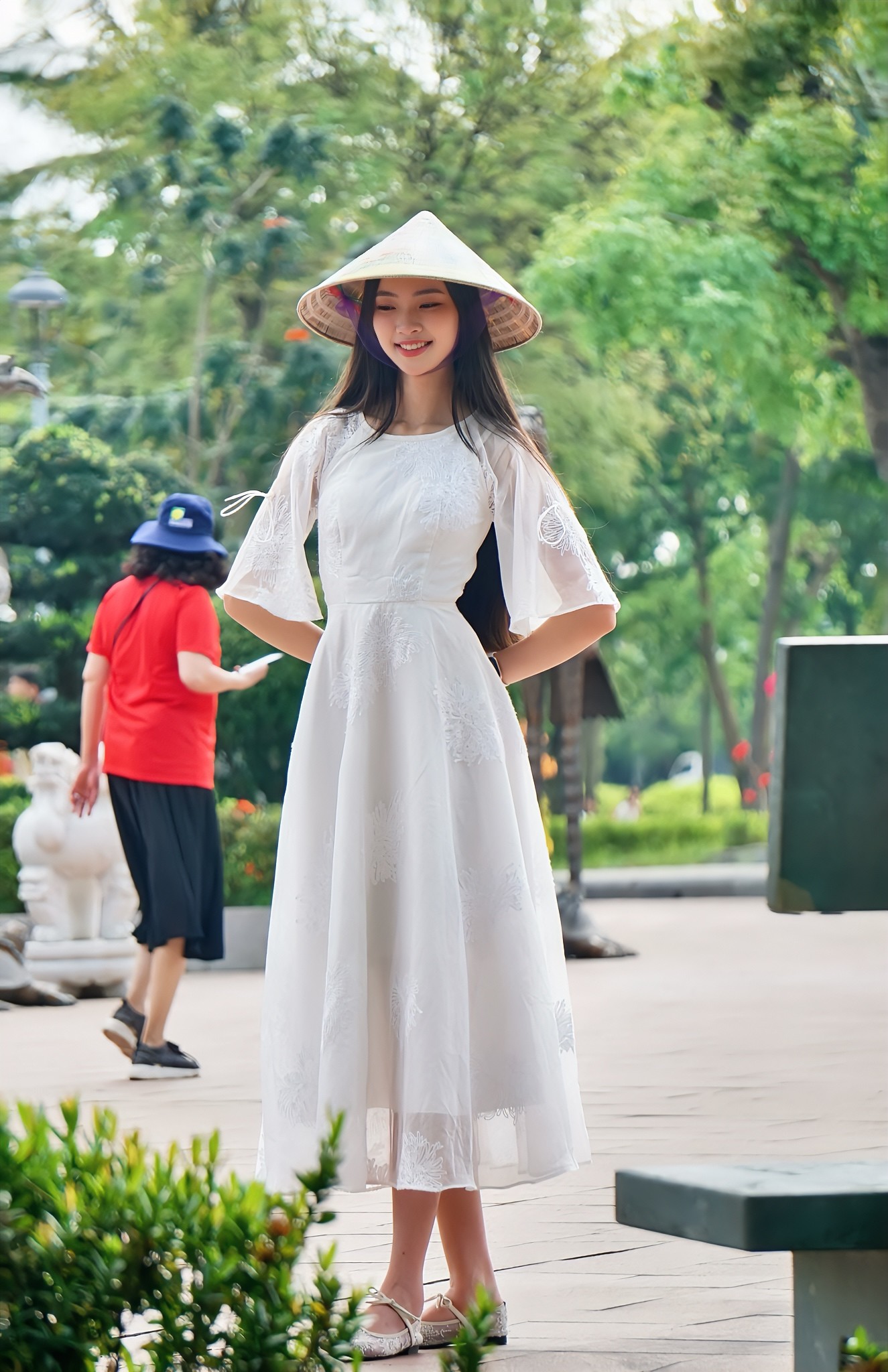 Người đẹp xứ Huế: ‘Dịp nghỉ lễ, được về nhà là hạnh phúc’ ảnh 12