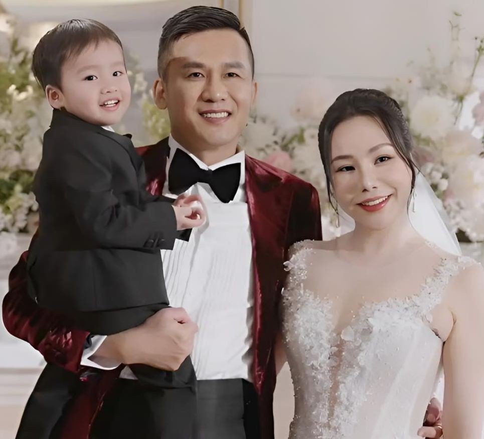 Những tiết lộ trong đám cưới Hồ Quỳnh Hương ảnh 6