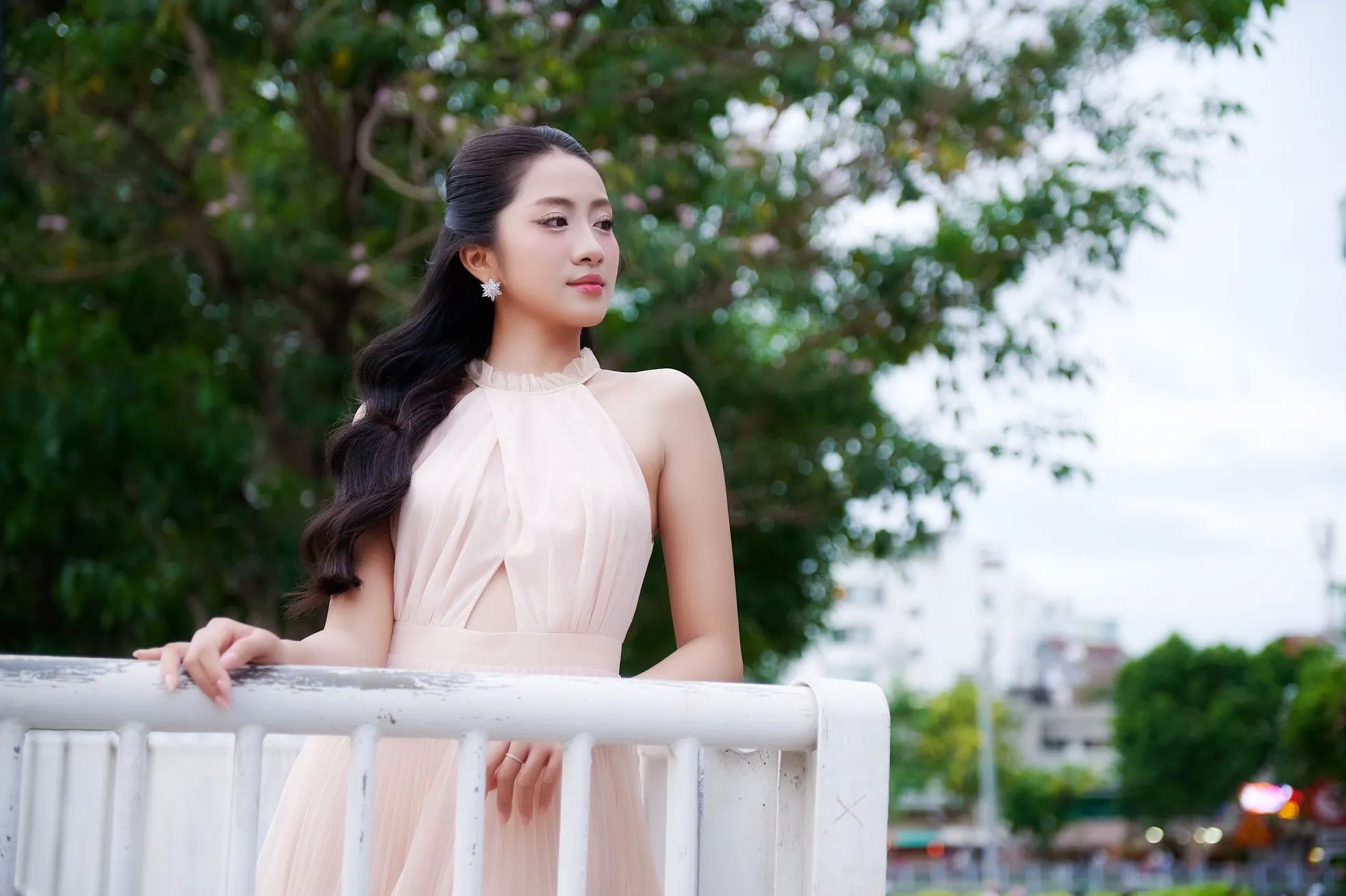 Sắc vóc đời thường thí sinh Hà Trúc Linh ở Hoa hậu Việt Nam ảnh 4