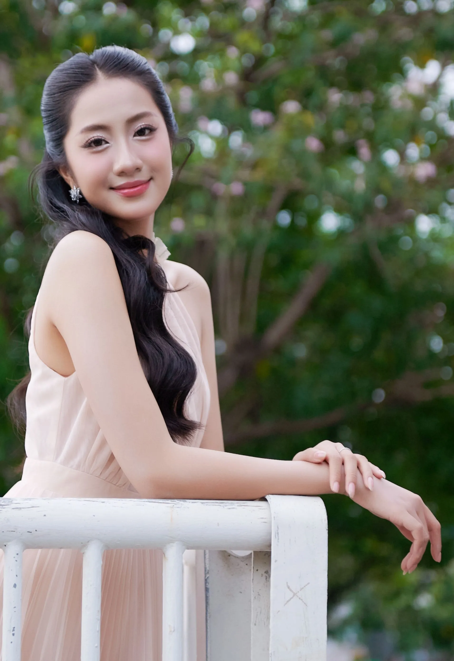 Sắc vóc đời thường thí sinh Hà Trúc Linh ở Hoa hậu Việt Nam ảnh 5