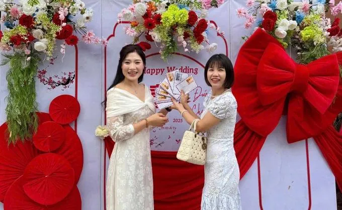 Showbiz 14/6: Bảo Ngọc nói lý do thiệp cưới Đạt G màu đen ảnh 2