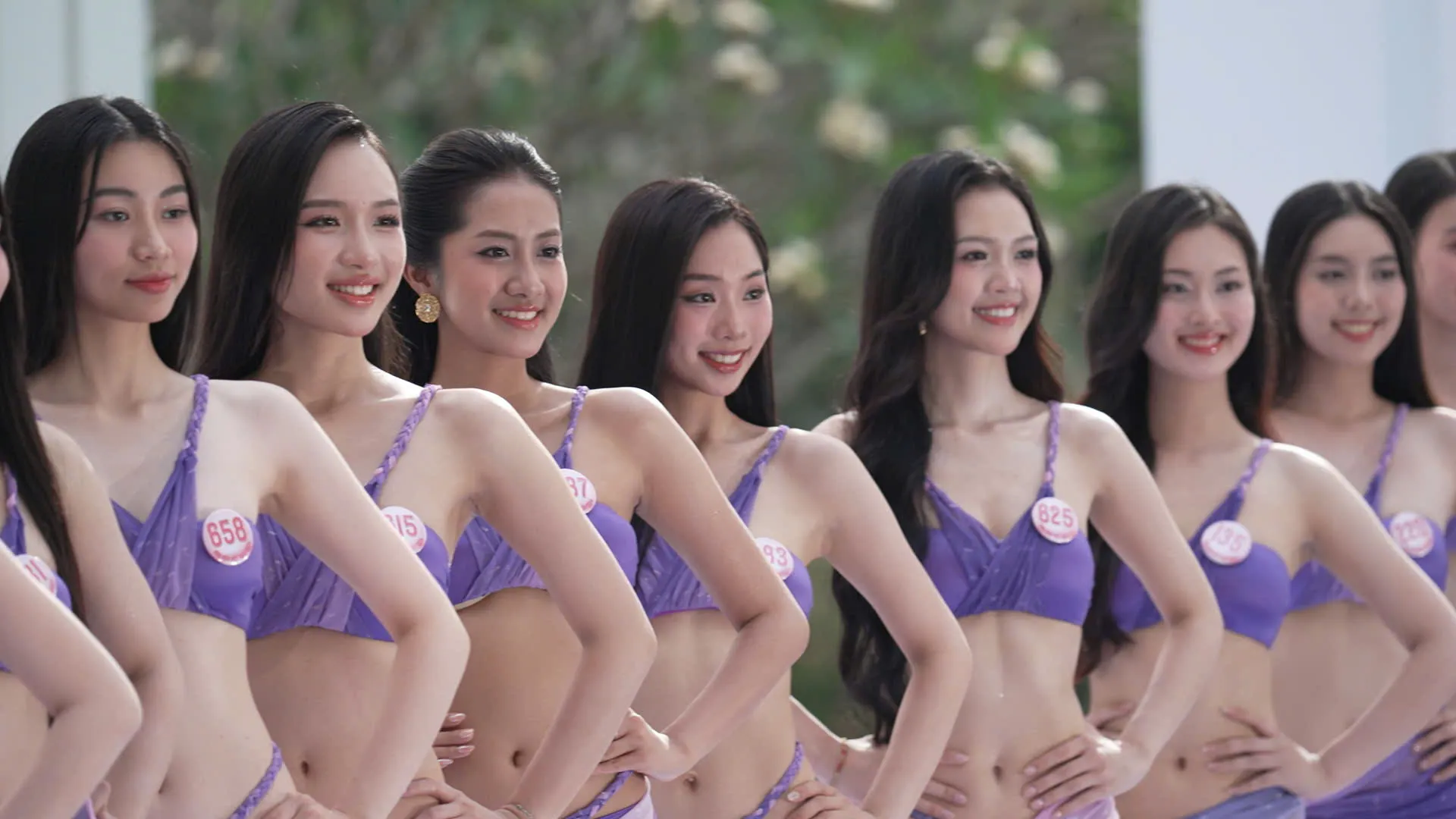 Thí sinh Hoa hậu Việt Nam khoe dáng nóng bỏng với bikini ảnh 7