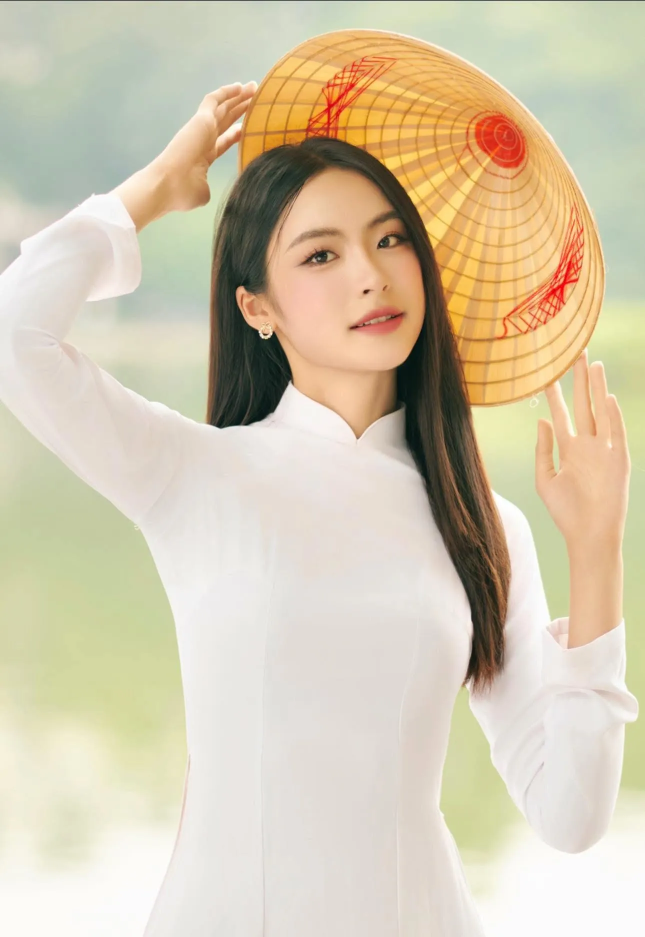 Ảnh chưa tiết lộ của Á hậu Vân Nhi ảnh 11