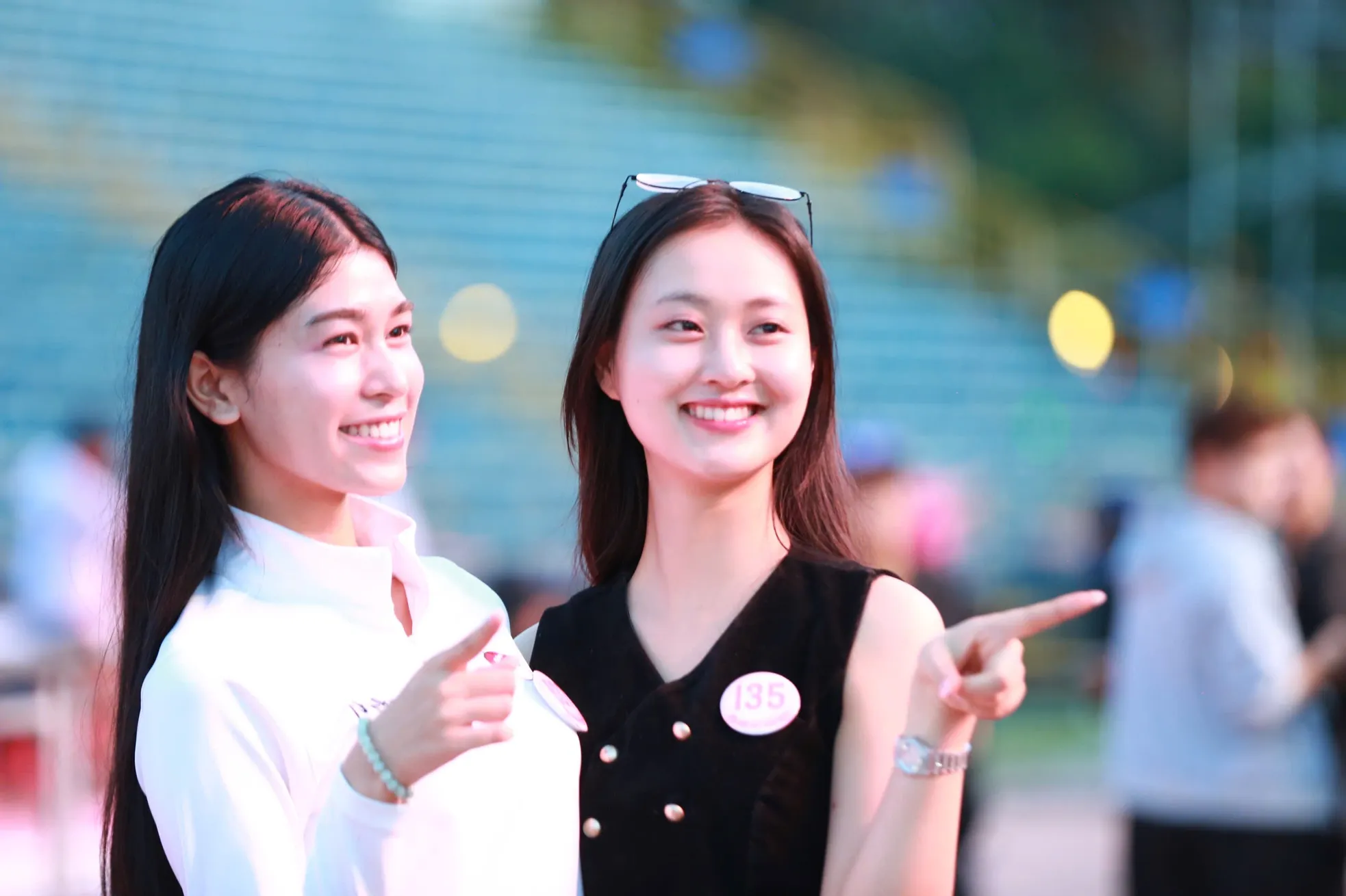 Khoảnh khắc đáng nhớ ở hậu trường Hoa hậu Việt Nam ảnh 14