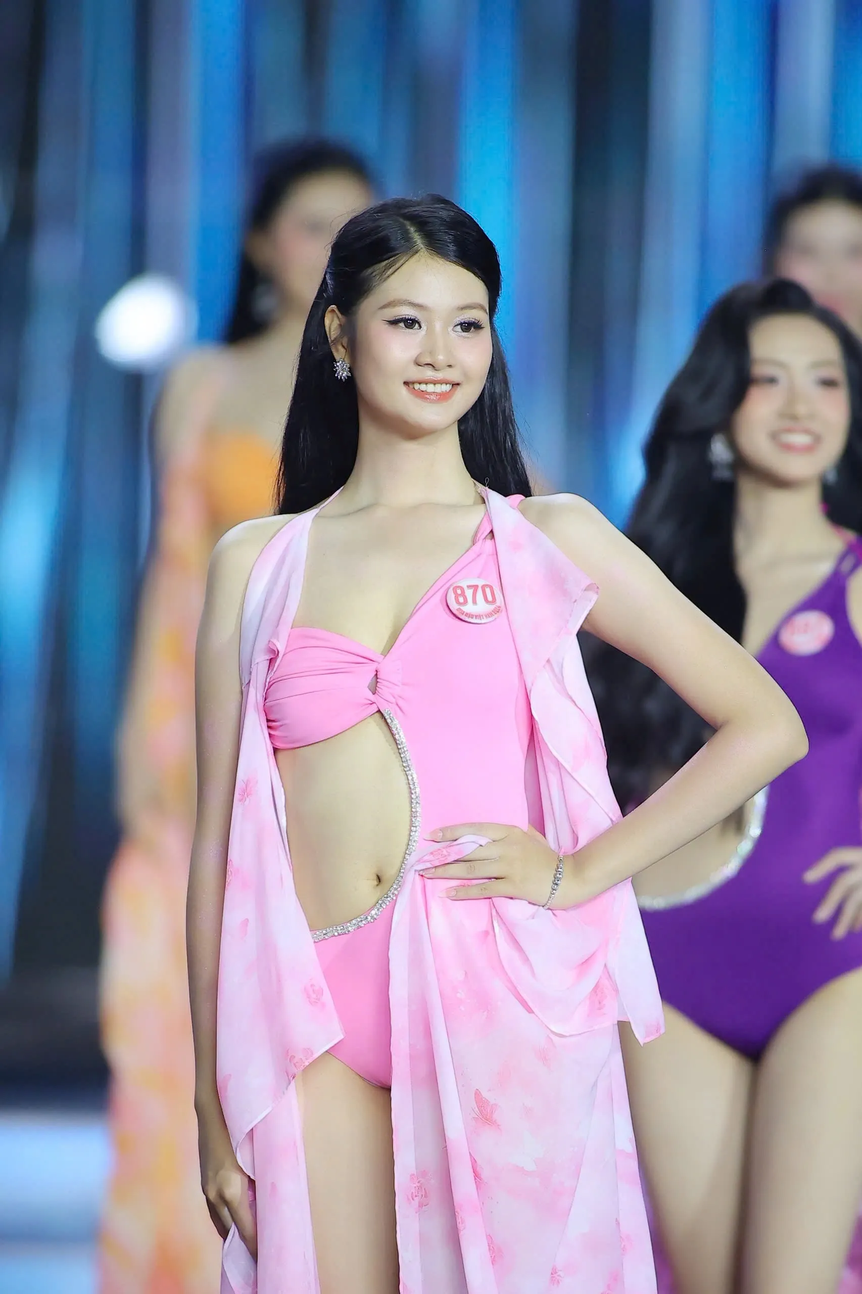 25 thí sinh Hoa hậu Việt Nam nóng bỏng diễn bikini ảnh 8