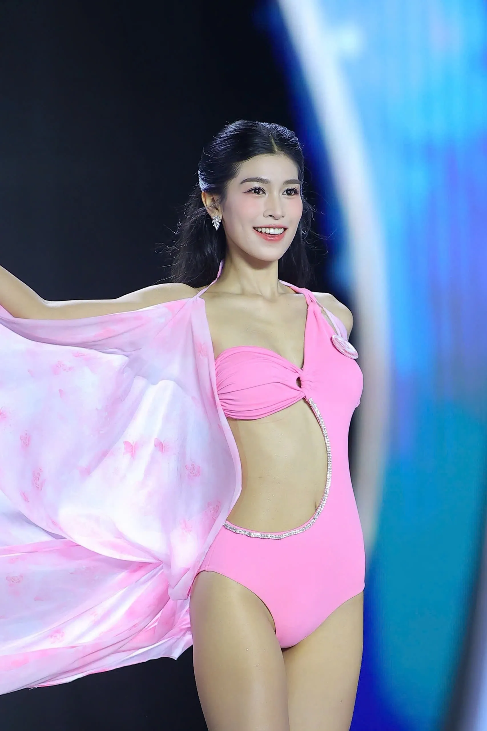 25 thí sinh Hoa hậu Việt Nam nóng bỏng diễn bikini ảnh 10