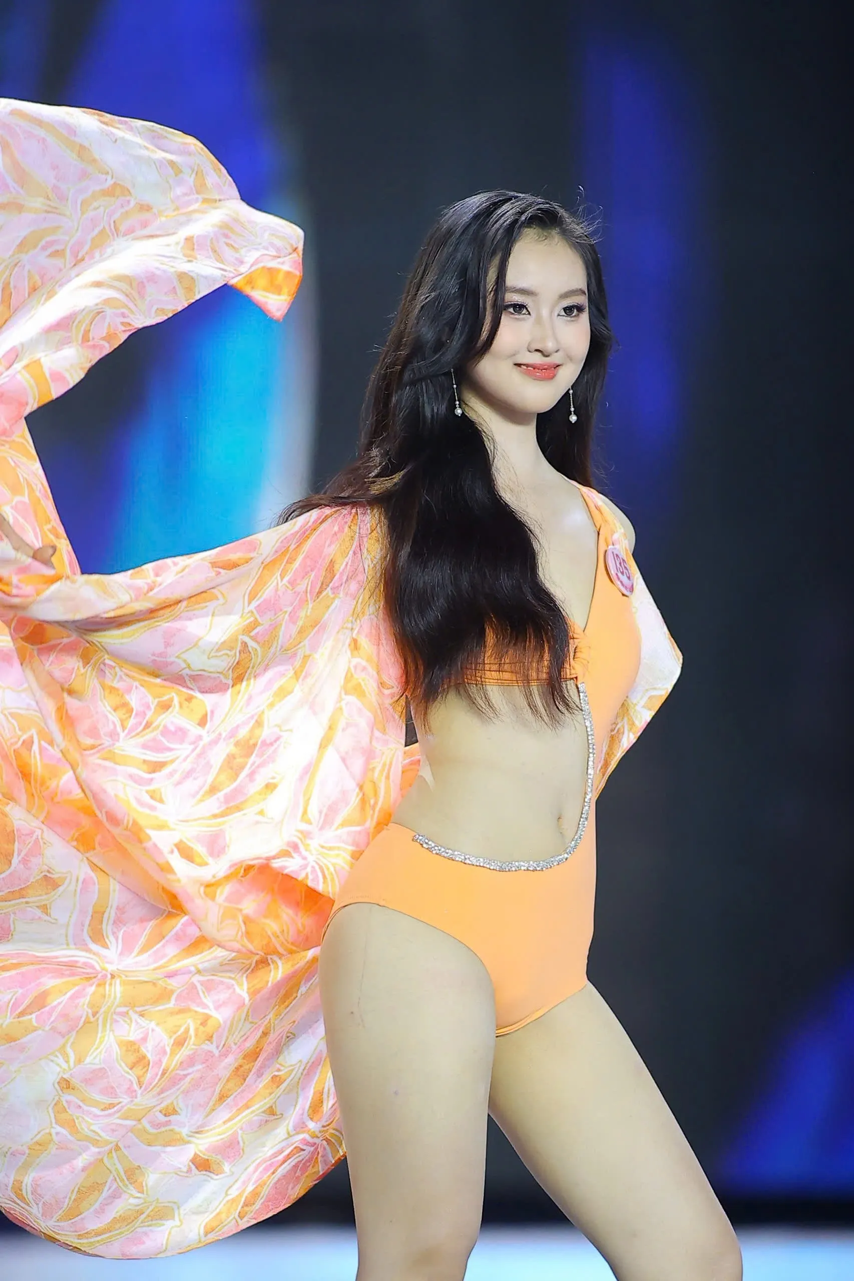 25 thí sinh Hoa hậu Việt Nam nóng bỏng diễn bikini ảnh 17