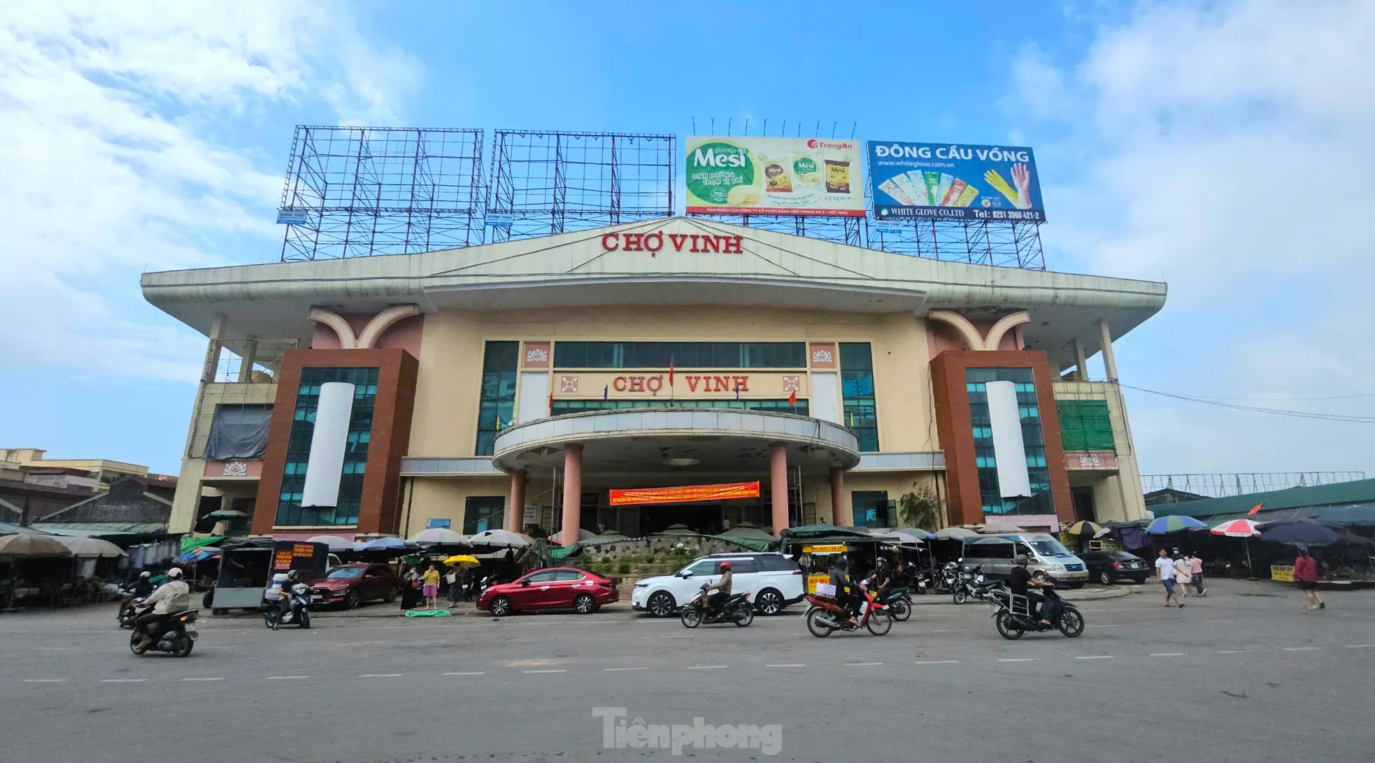 Lý do hơn 1.000 ki-ốt chợ Vinh đóng cửa hàng loạt ảnh 1