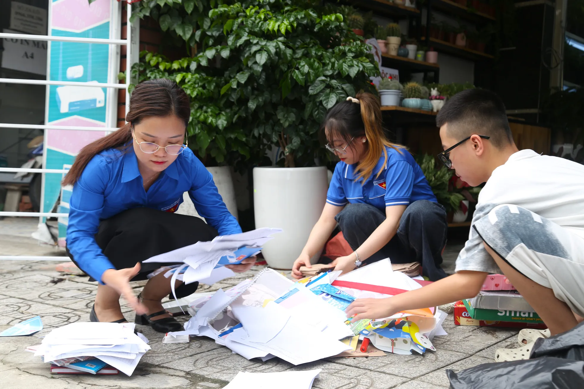 Đổi phế liệu lấy cây, lan tỏa sống xanh ảnh 3