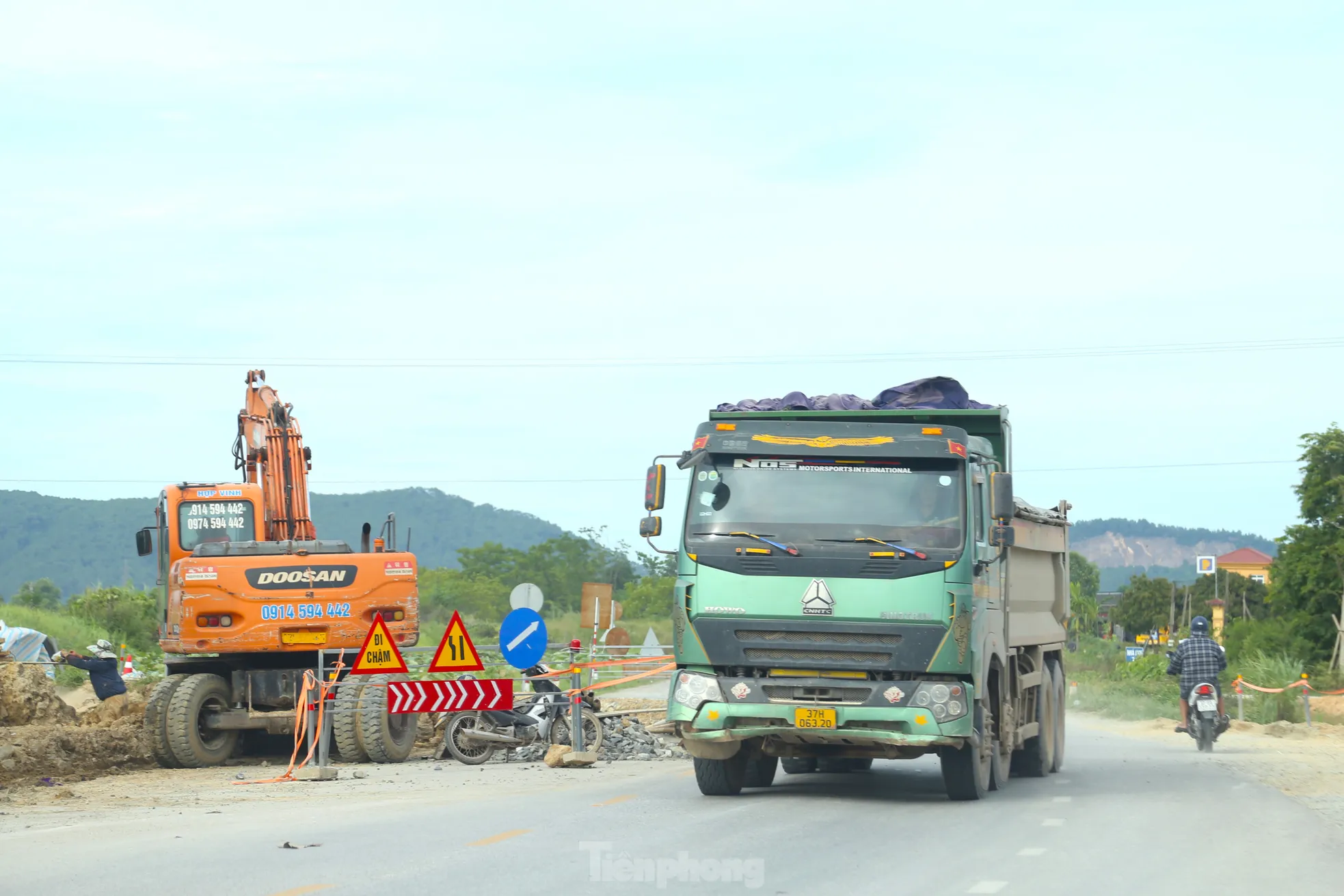 Dự án mở rộng quốc lộ 500 tỷ đồng vừa thi công vừa ‘chờ’ mặt bằng ảnh 9