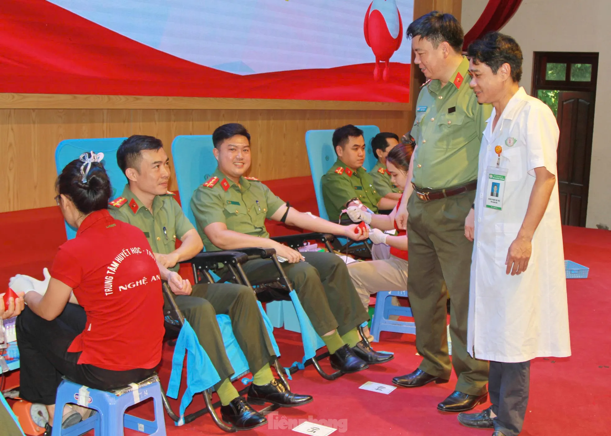 Lan tỏa yêu thương từ những giọt máu hồng ảnh 4