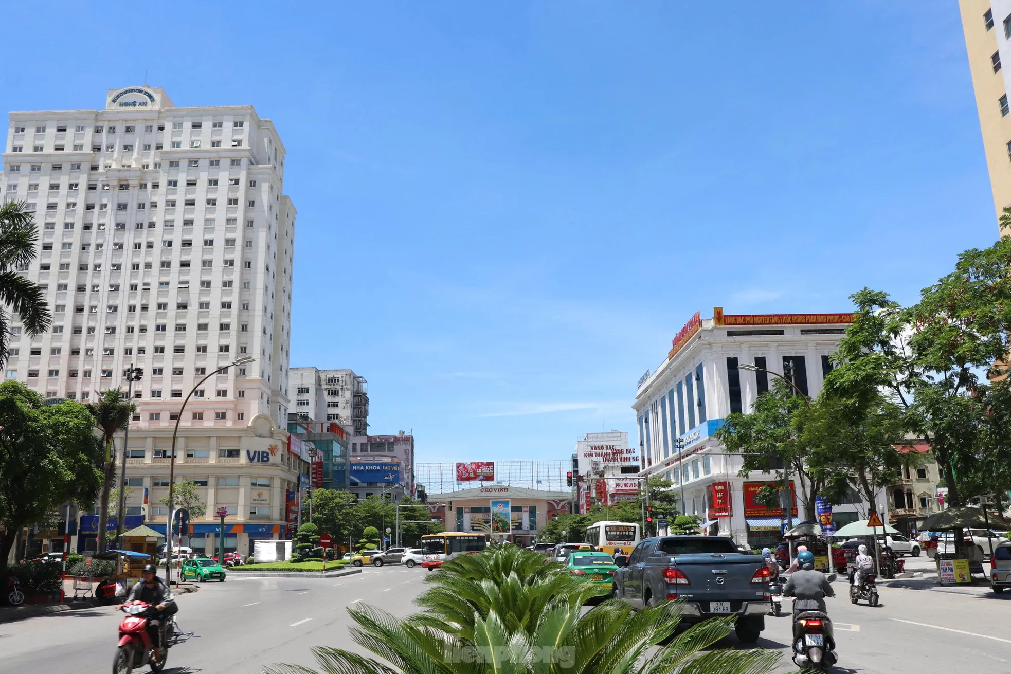 Cận cảnh những tuyến phố đắt nhất Nghệ An theo bảng giá đất mới ảnh 10