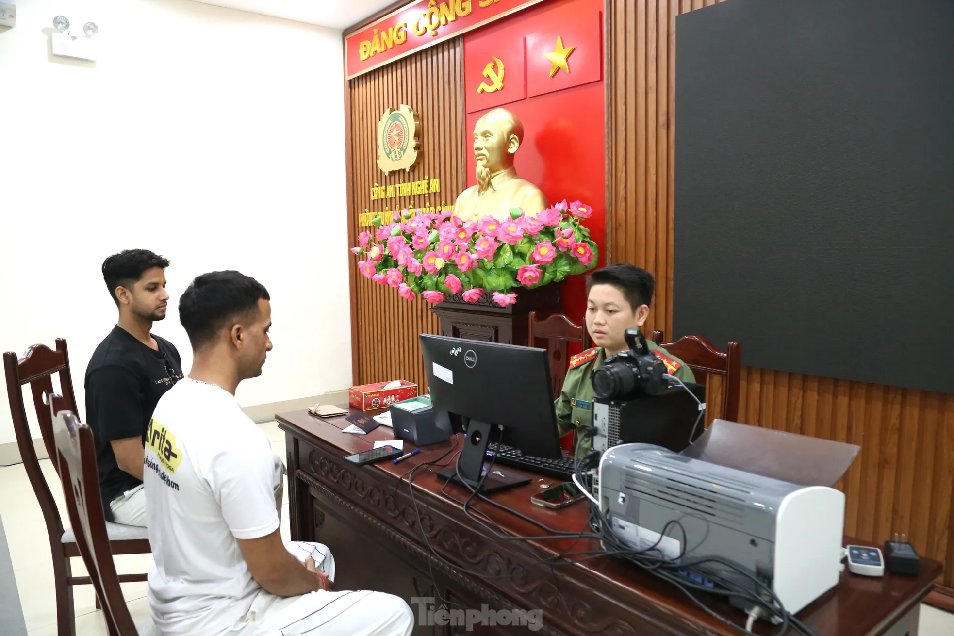 Người nước ngoài được cấp tài khoản định danh điện tử mức độ 2: ‘Cảm ơn Việt Nam!’ ảnh 6