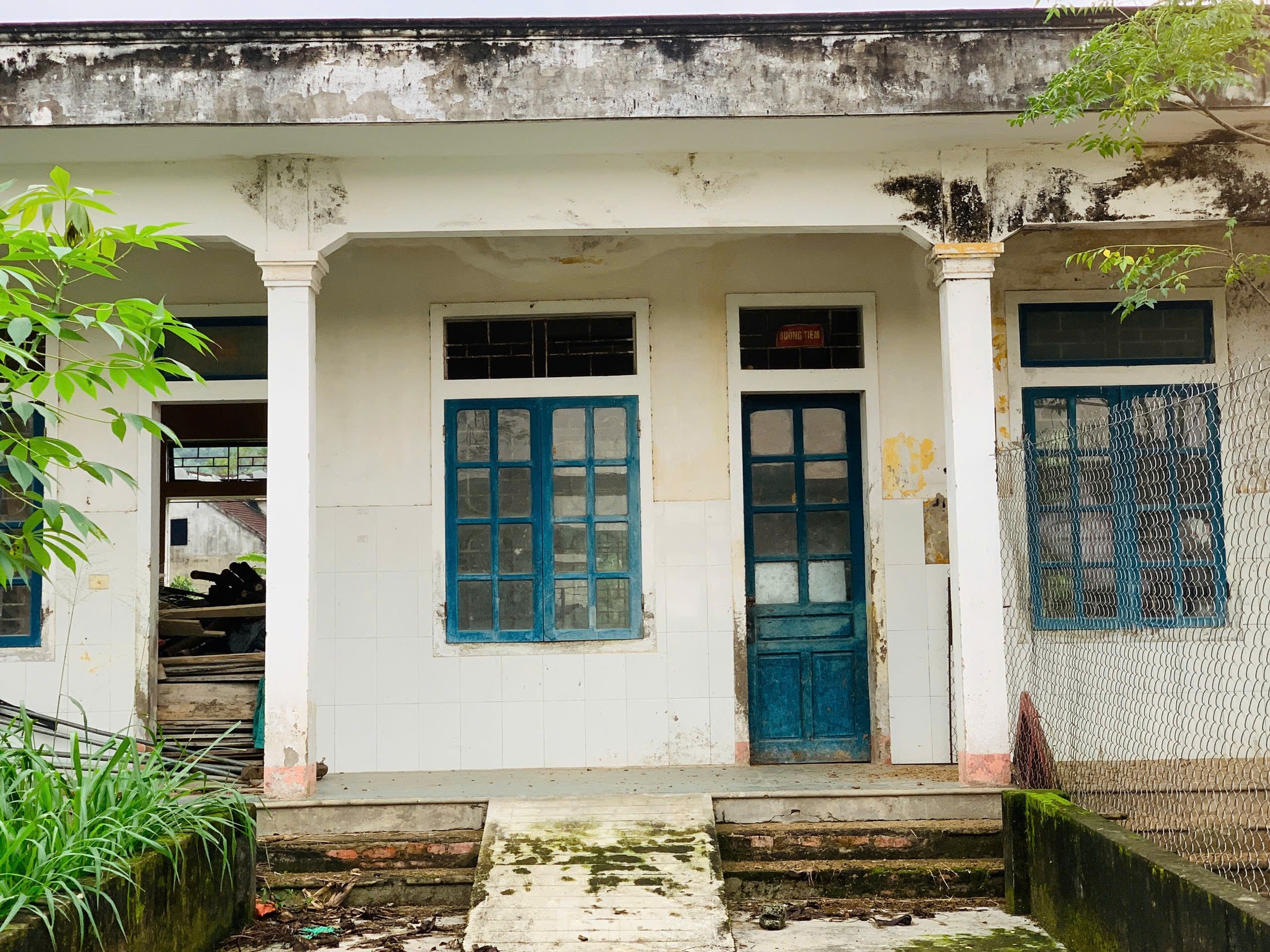 Hà Tĩnh: Cơ sở y tế bị bỏ hoang gần 10 năm, cỏ mọc um tùm ảnh 8