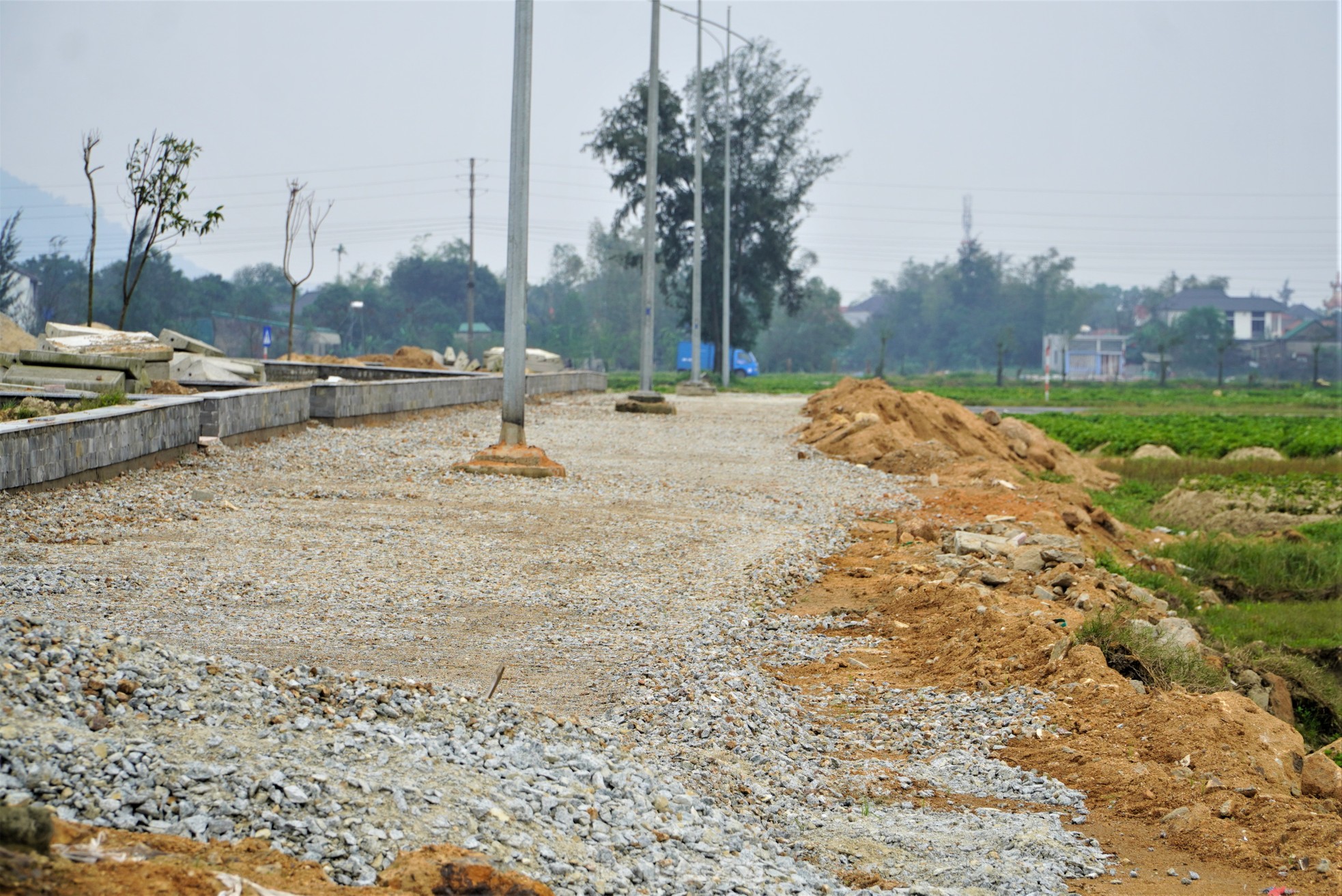  Huyện sáp nhập, dự án trung tâm văn hóa gần 70 tỷ đồng vẫn dở dang ảnh 6