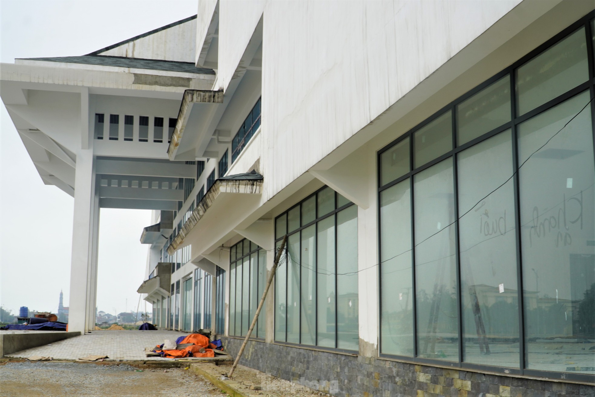  Huyện sáp nhập, dự án trung tâm văn hóa gần 70 tỷ đồng vẫn dở dang ảnh 8