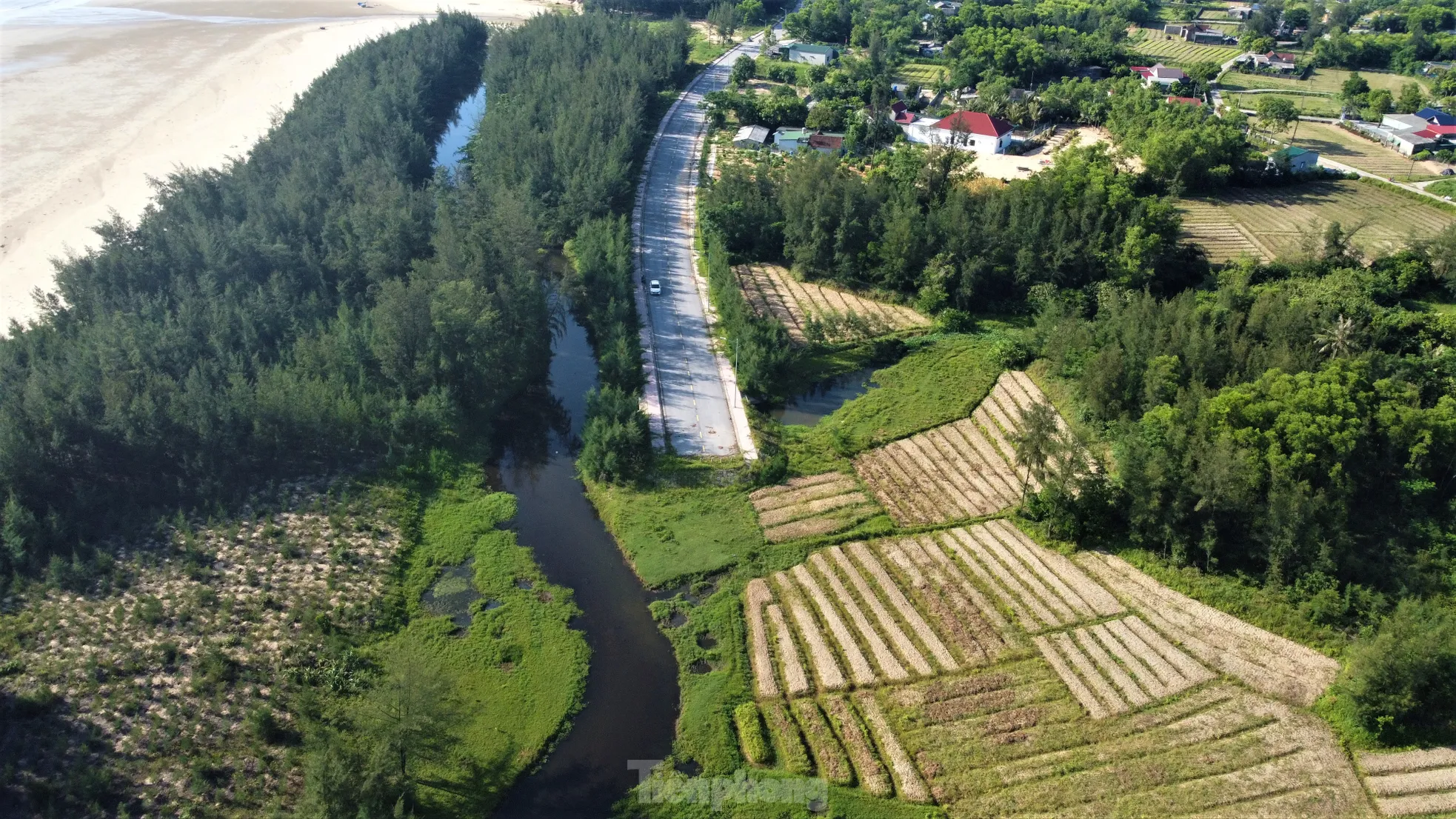 Oái oăm tuyến đường tiền tỷ thi công dang dở, cụt hai đầu ảnh 2