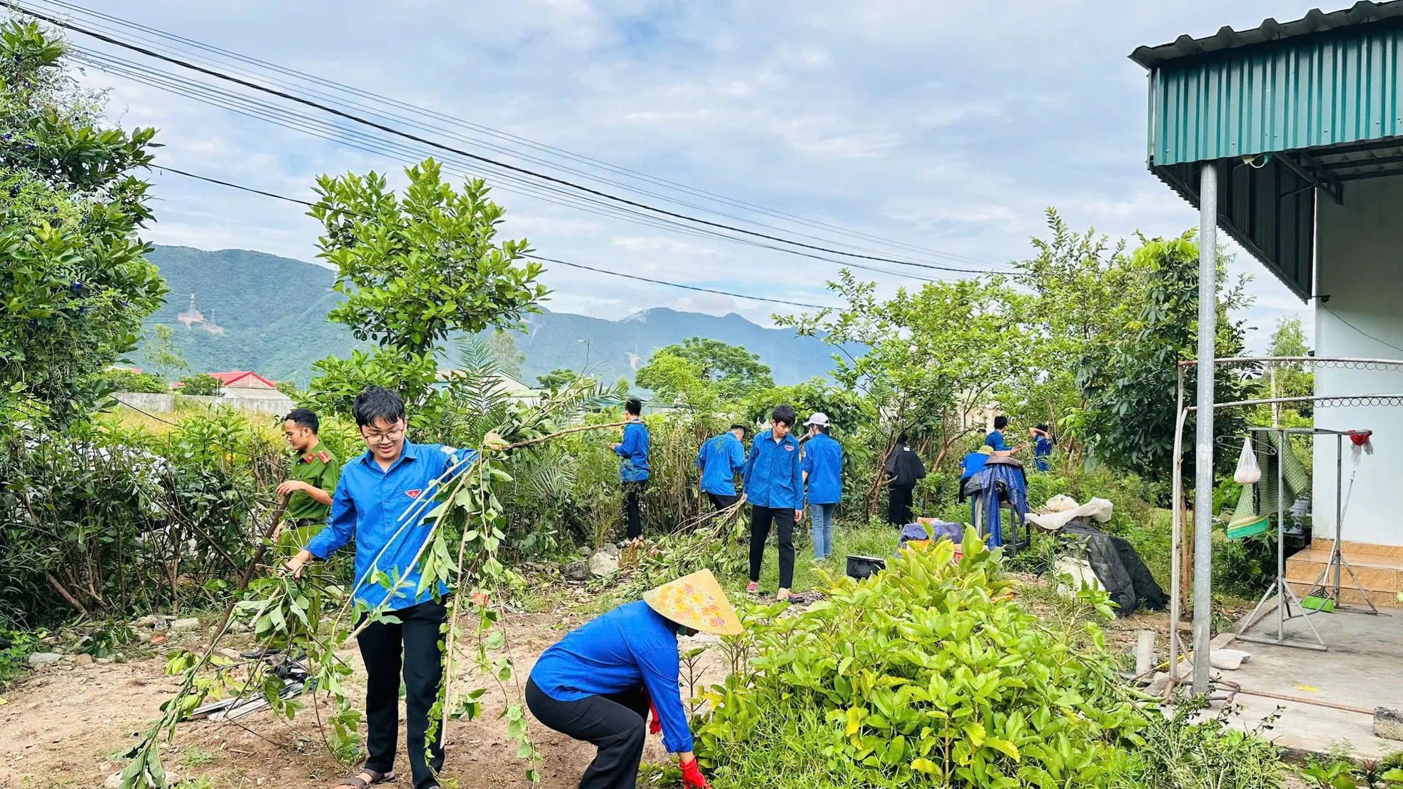 Nhiều hoạt động ý nghĩa tháng tri ân của tuổi trẻ Hà Tĩnh ảnh 11