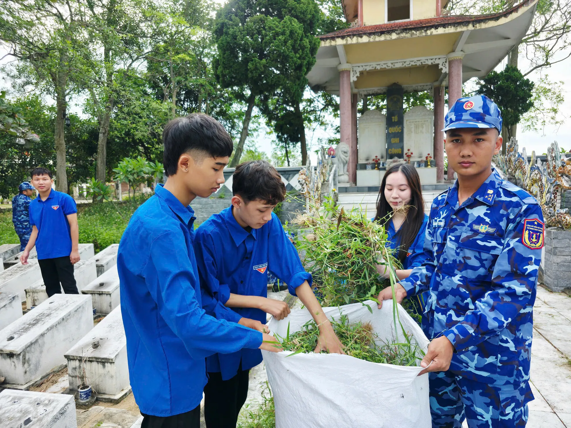 Nhiều hoạt động ý nghĩa tháng tri ân của tuổi trẻ Hà Tĩnh ảnh 8