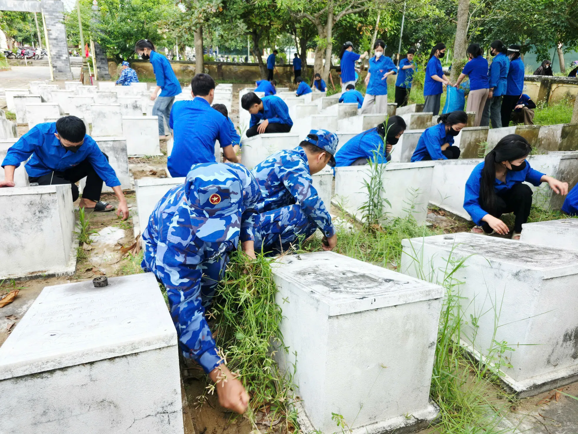 Nhiều hoạt động ý nghĩa tháng tri ân của tuổi trẻ Hà Tĩnh ảnh 7