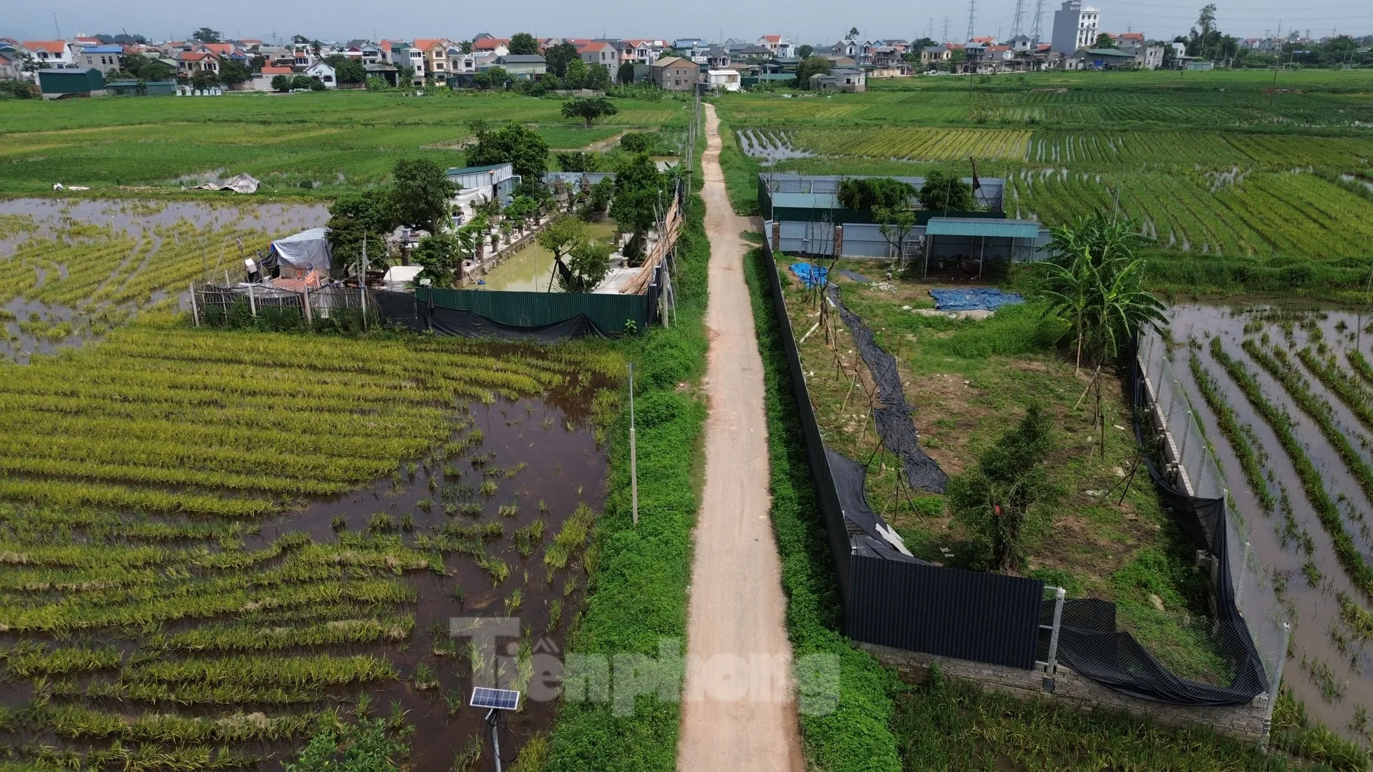 Nhiều công trình vi phạm đất đai, trật tự xây dựng ở Hà Nội chưa được xử lý dứt điểm- Ảnh 6. Nhiều công trình vi phạm đất đai, trật tự xây dựng ở Hà Nội chưa được xử lý dứt điểm- Ảnh 6.