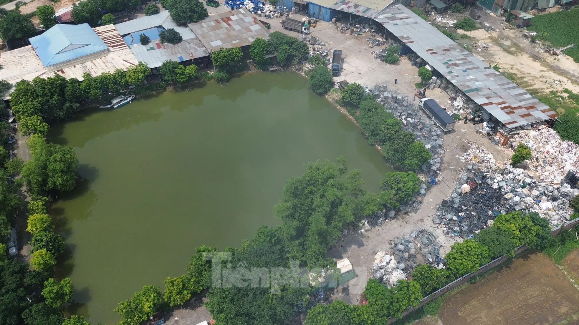 Nhiều công trình vi phạm đất đai, trật tự xây dựng ở Hà Nội chưa được xử lý dứt điểm- Ảnh 7. Nhiều công trình vi phạm đất đai, trật tự xây dựng ở Hà Nội chưa được xử lý dứt điểm- Ảnh 7.
