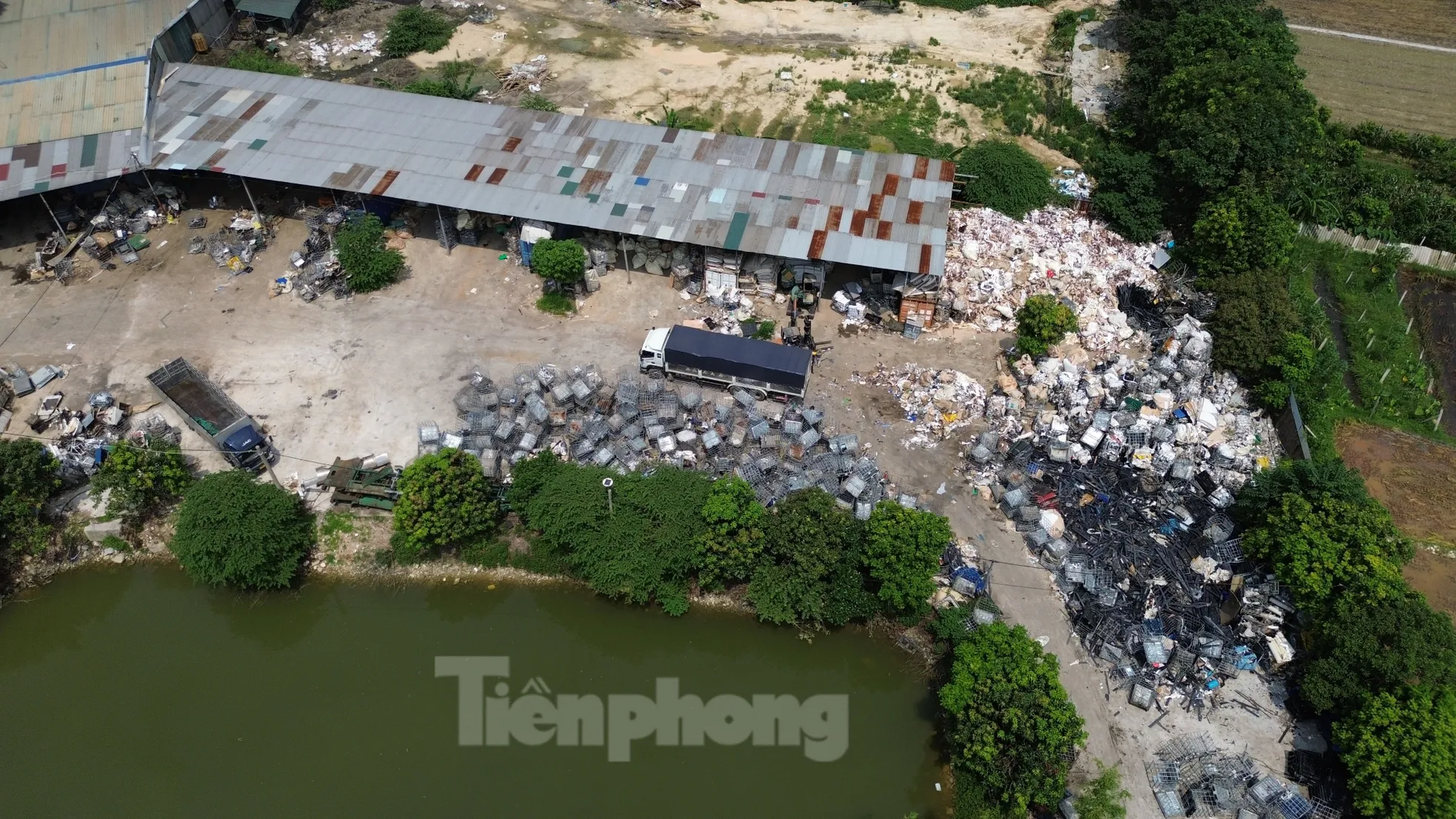 Nhiều công trình vi phạm đất đai, trật tự xây dựng ở Hà Nội chưa được xử lý dứt điểm- Ảnh 8. Nhiều công trình vi phạm đất đai, trật tự xây dựng ở Hà Nội chưa được xử lý dứt điểm- Ảnh 8.