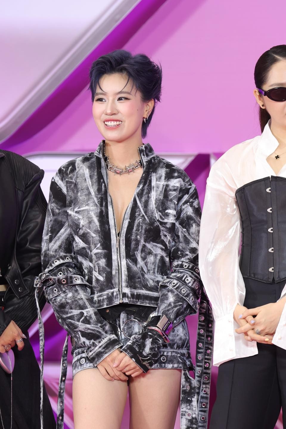 Ngựa chiến ở show Phương Mỹ Chi đối đầu Bích Phương, Miu Lê ảnh 5