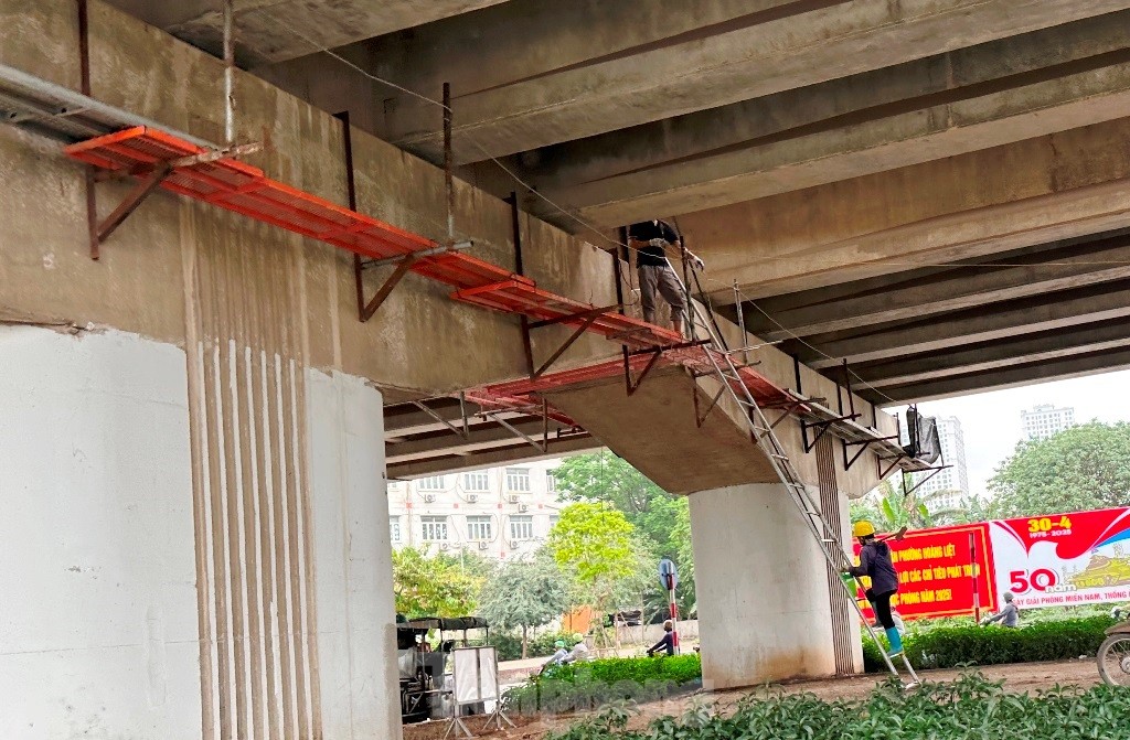 Sửa chữa gấp các gối trụ cầu Vành đai 3 trên cao bị xô lệch ảnh 7