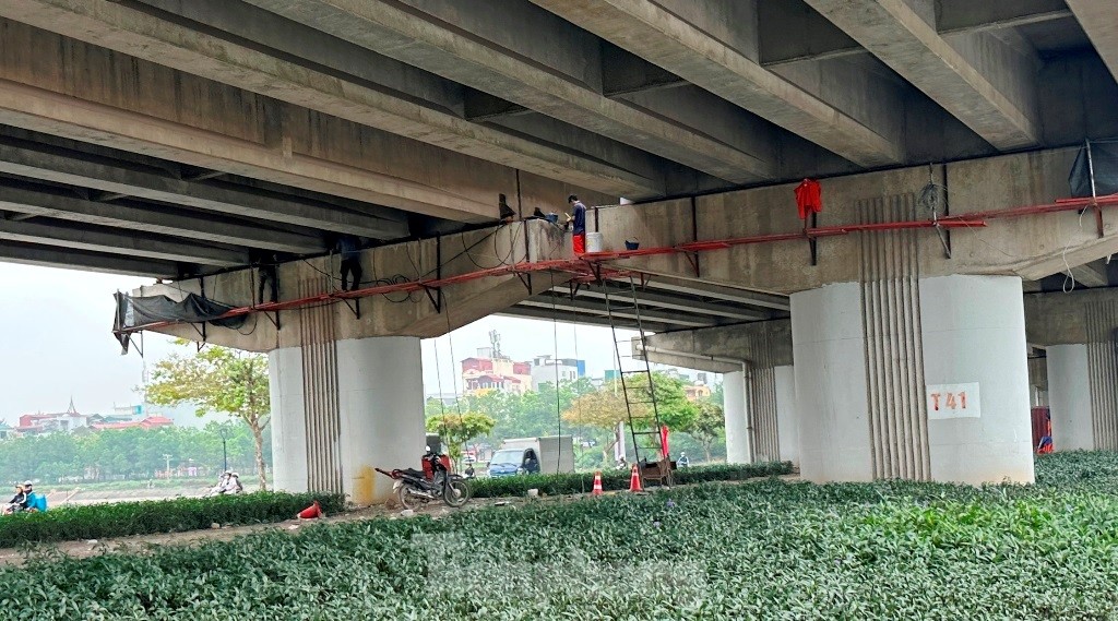 Sửa chữa gấp các gối trụ cầu Vành đai 3 trên cao bị xô lệch ảnh 8