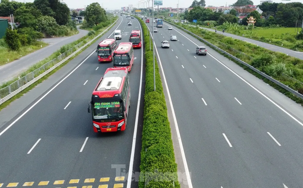 Thực trạng giao thông trên 2 tuyến cao tốc tại TP Hà Nội đang quản lý ra sao? ảnh 3