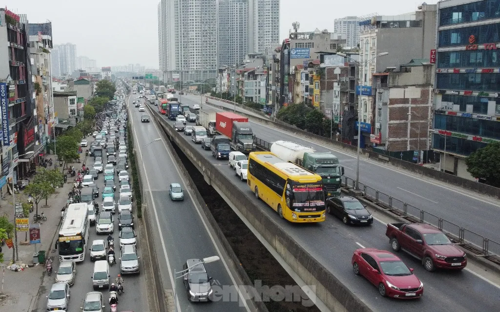 Thực trạng giao thông trên 2 tuyến cao tốc tại TP Hà Nội đang quản lý ra sao? ảnh 7