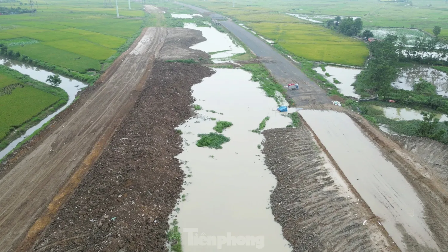 Nhiều đoạn thi công Vành đai 4 'bị tắc' vì vướng mặt bằng ảnh 5