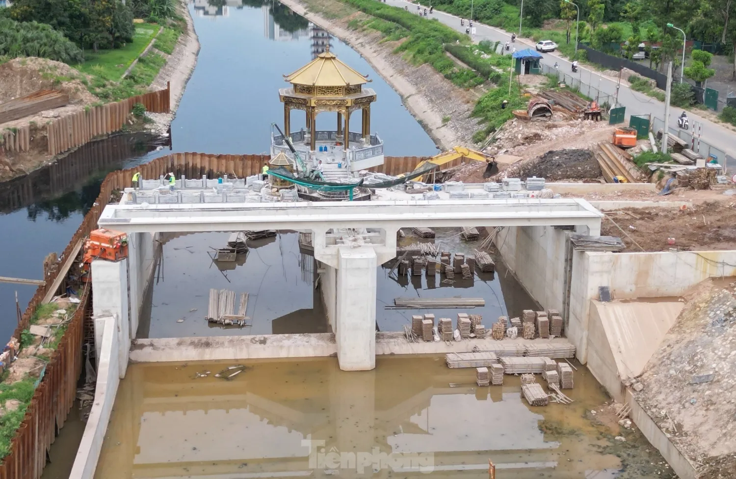 Đài quan sát 'lạ mắt' trên đập dâng sông Tô Lịch sẽ phục vụ tham quan ảnh 3