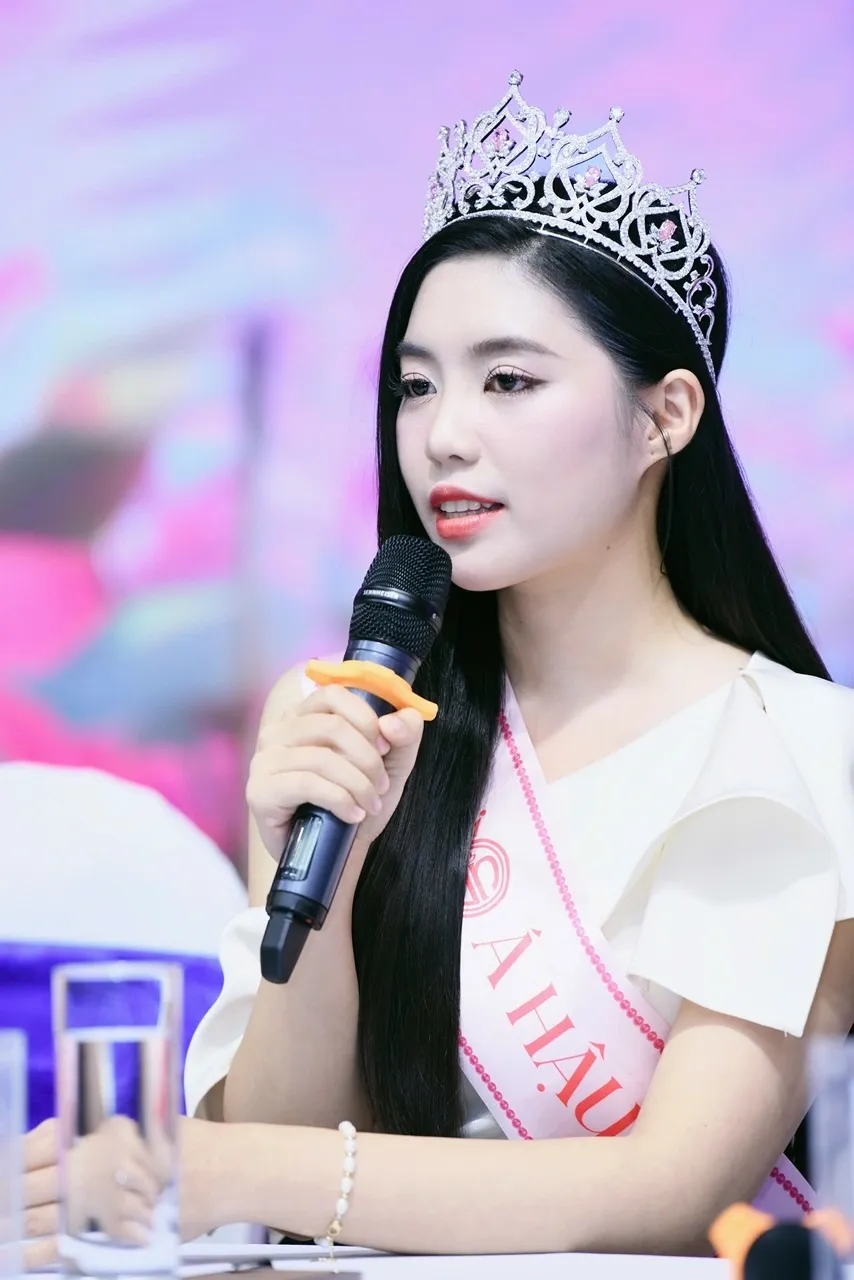 Top 3 'Hoa hậu Việt Nam' 2024 và những dự định trên hành trình phía trước ảnh 8
