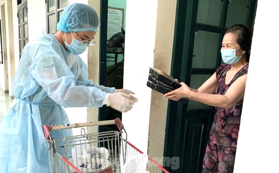 TPHCM lên kế hoạch ứng phó giai đoạn 3 dịch COVID-19 ảnh 3