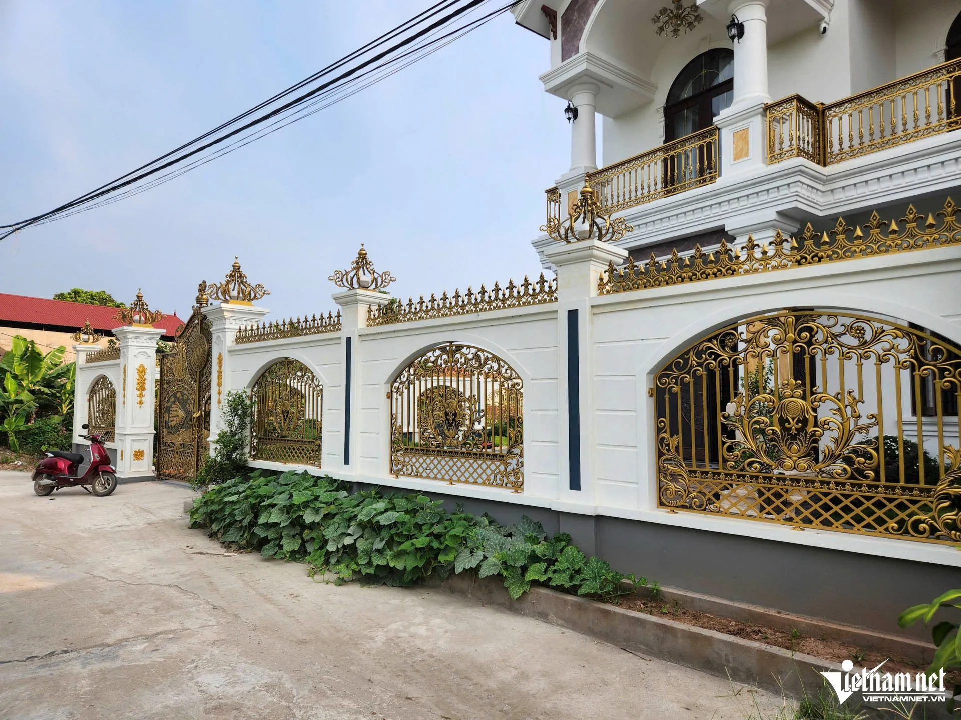 Biệt thự gây xôn xao ở Bắc Ninh của kẻ cầm đầu nhóm lừa đảo xuyên quốc gia ảnh 9