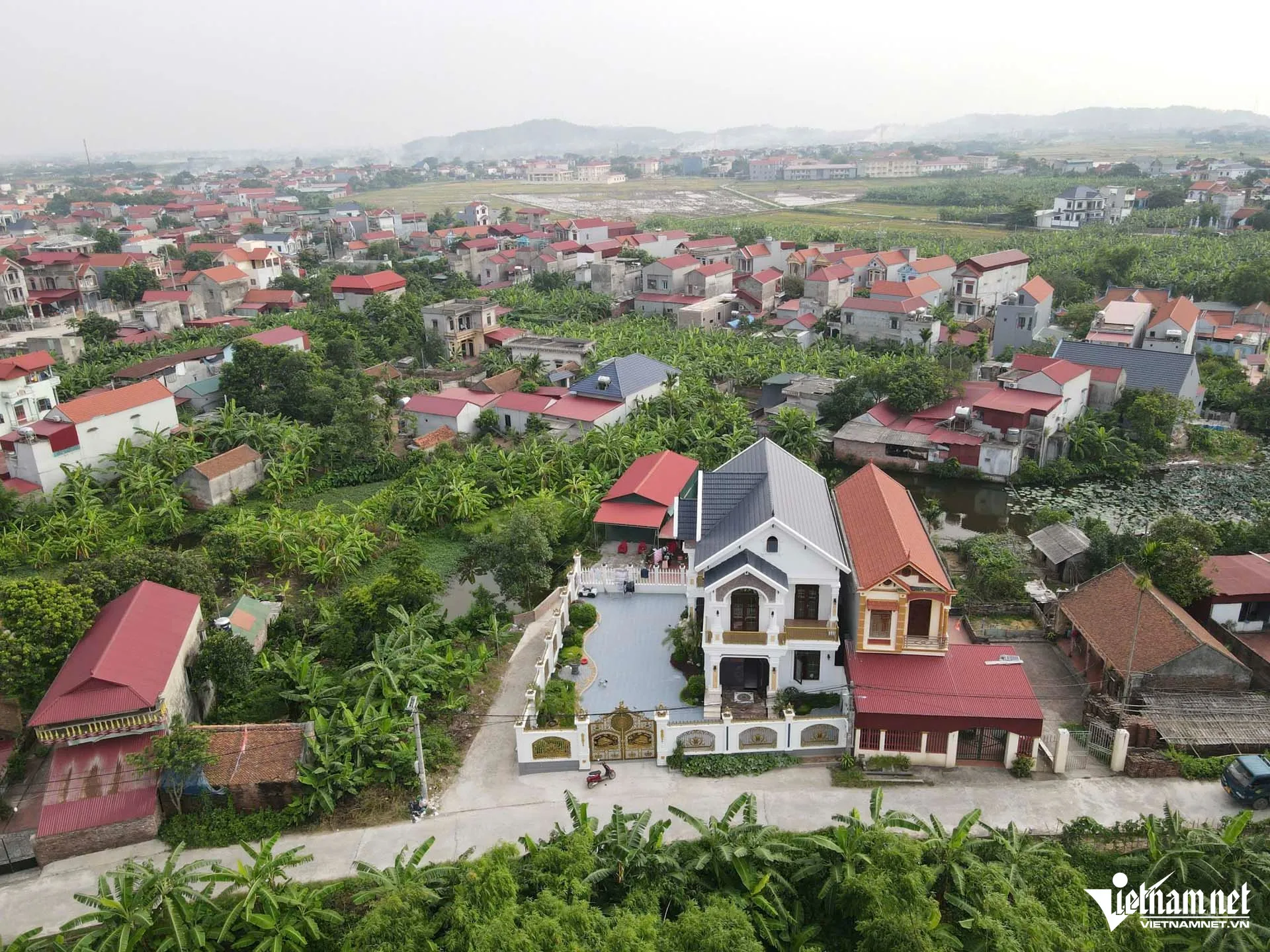 Biệt thự gây xôn xao ở Bắc Ninh của kẻ cầm đầu nhóm lừa đảo xuyên quốc gia ảnh 3