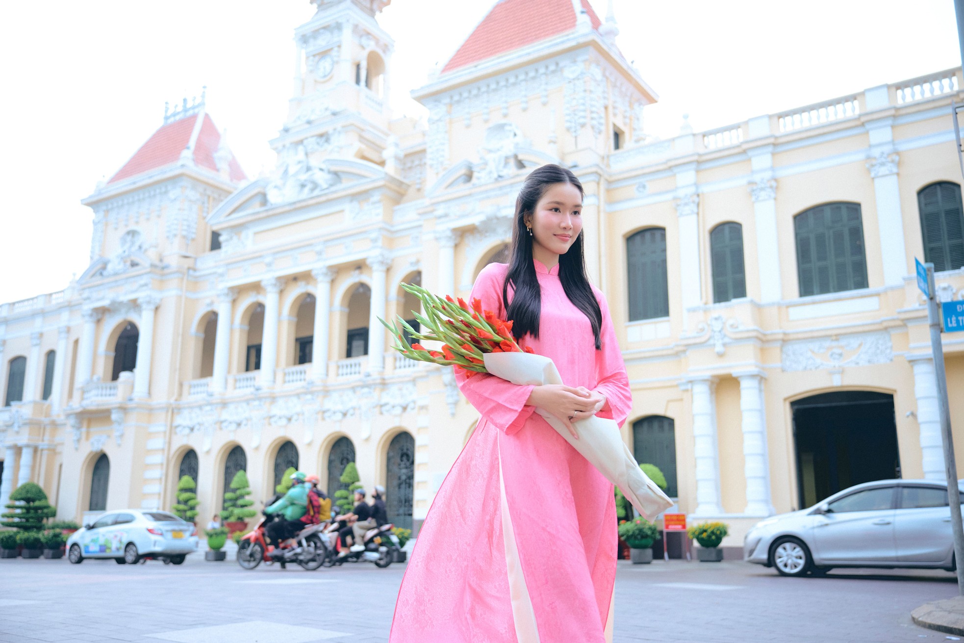 Á hậu 'Hoa hậu Việt Nam' Phương Anh: ‘Lì xì là một nét văn hóa rất đáng yêu trong dịp Tết’ ảnh 8