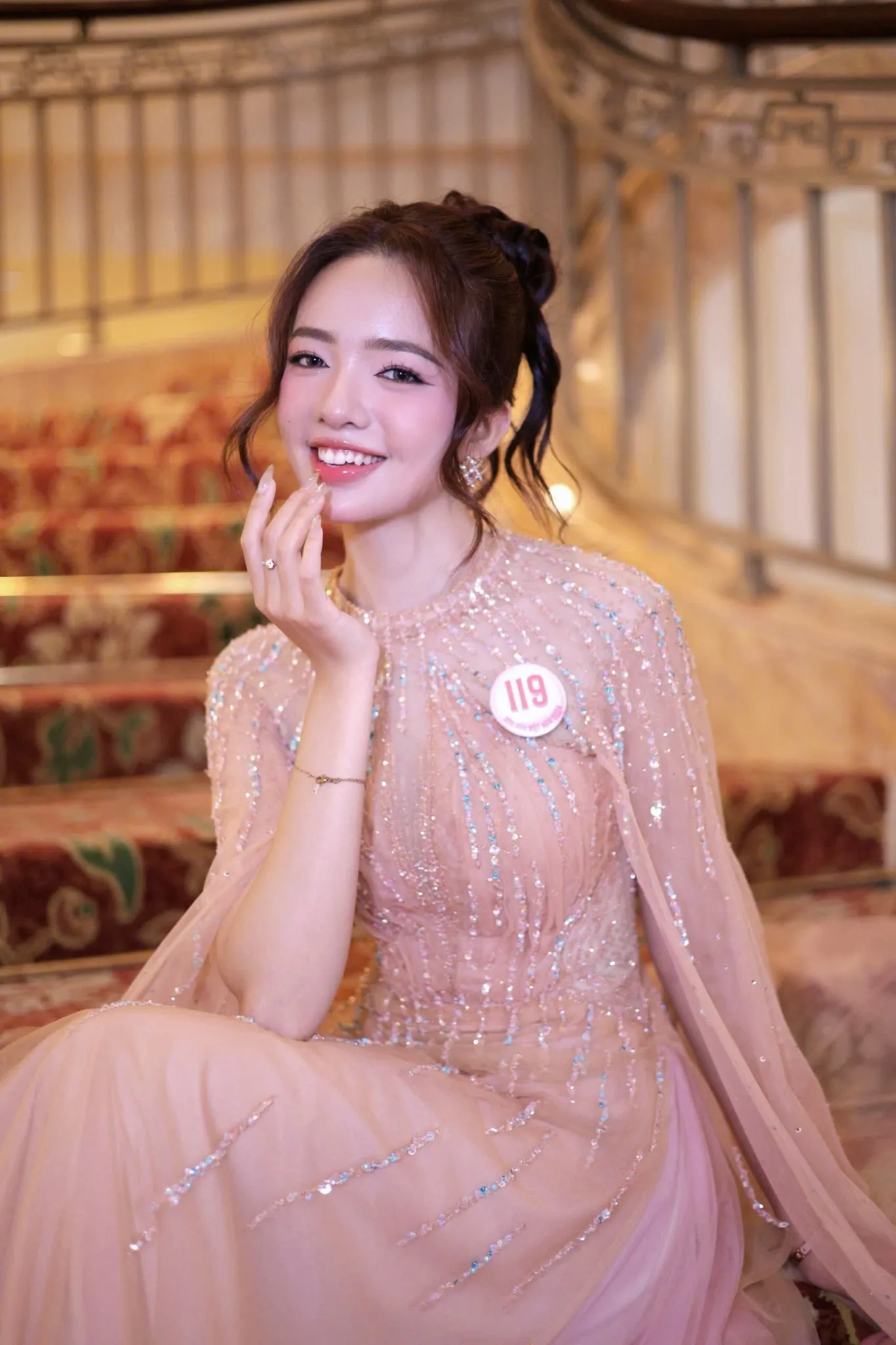 Top 25 thí sinh 'Hoa hậu Việt Nam' 2024 và những màn thăng hạng nhan sắc ấn tượng (Phần 3) ảnh 12