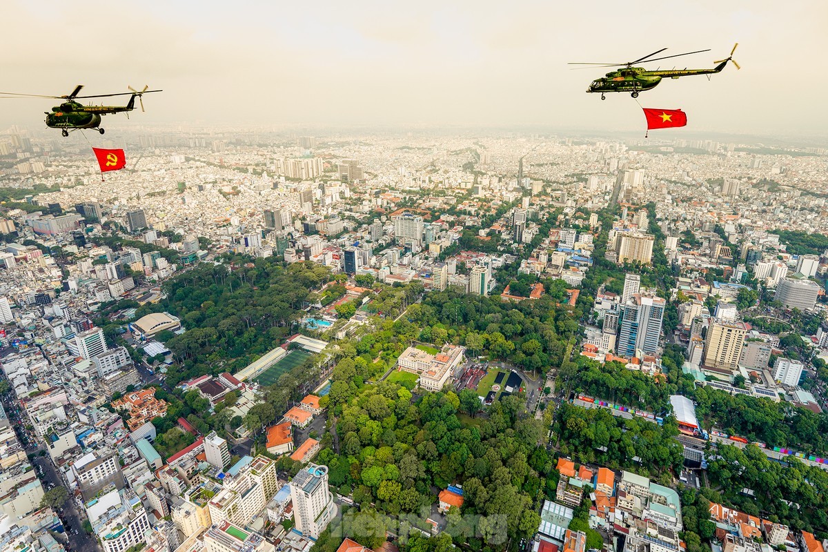 Những hình ảnh diễu binh, diễu hành ấn tượng nhất tại đại lễ 30/4 ảnh 7
